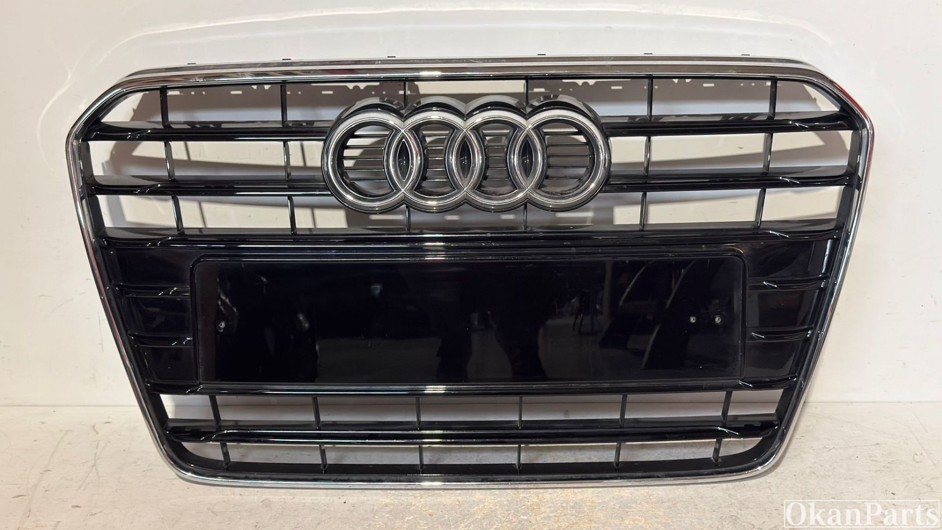 Audi A5 8T Grille 8T0853651G