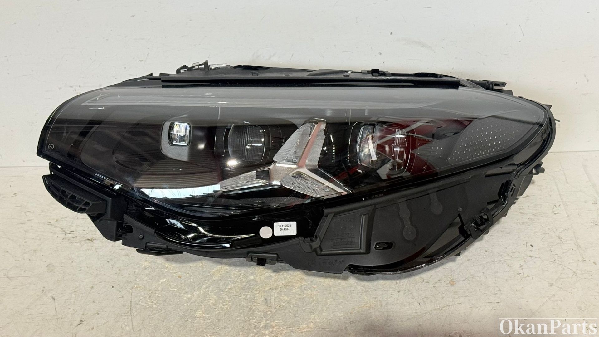 Clignotants à LED Mercedes-Benz CLA W174 (référence A1749064102)