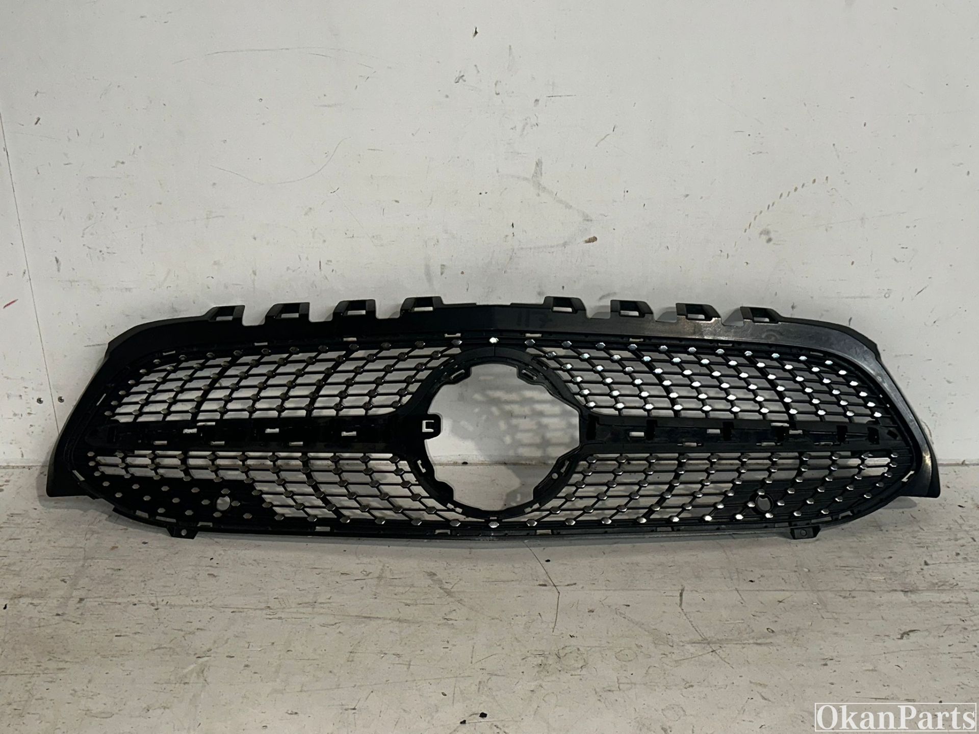 Mercedes-Benz A-klasse W177 Grille A1778880200