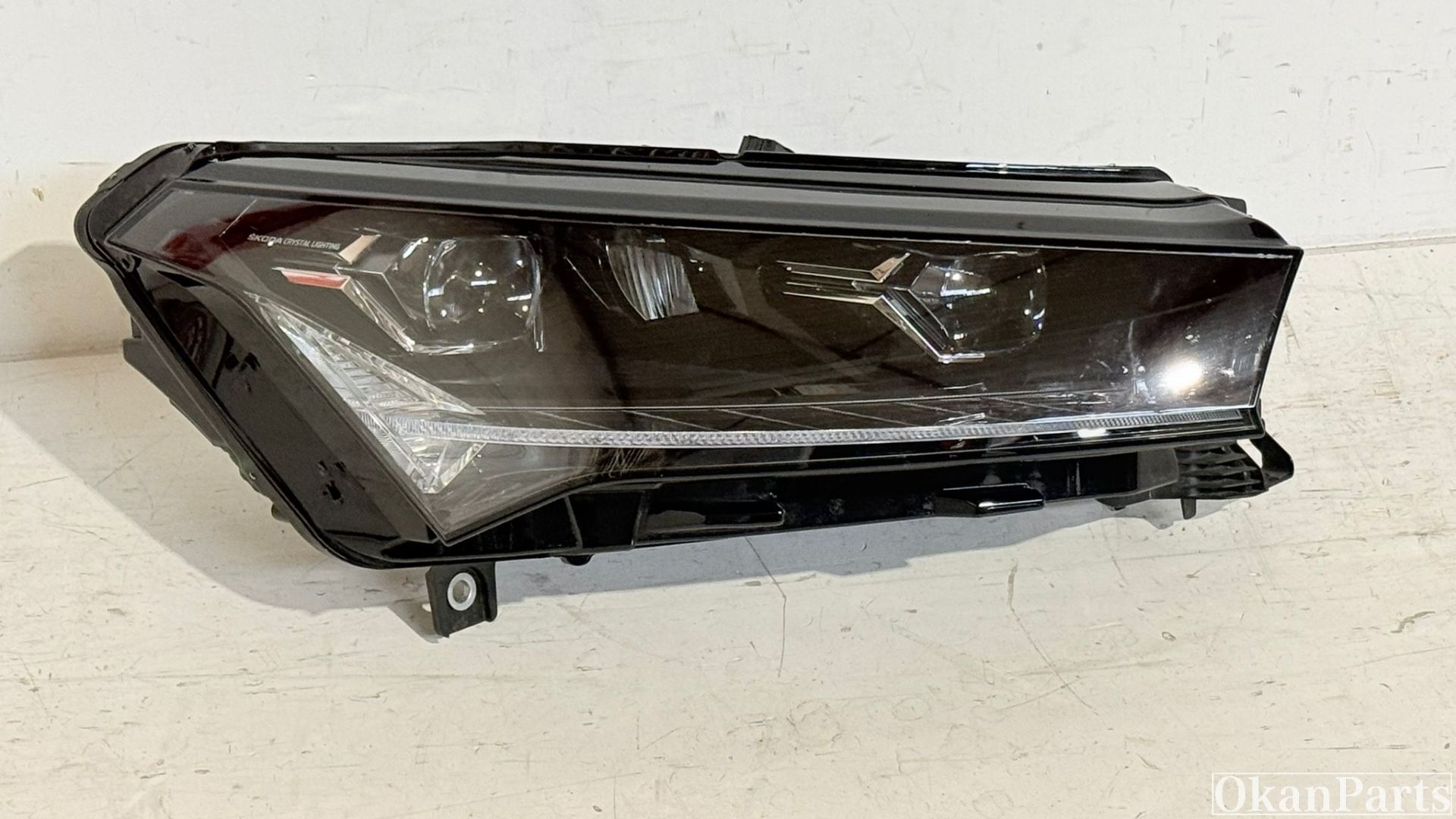 Skoda Enyaq iV LED right headlight right 5LB941016A