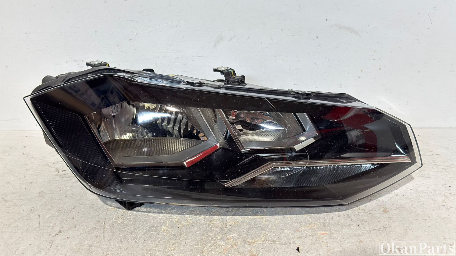 Volkswagen Polo 2G rechter Scheinwerfer rechts 2G1941006