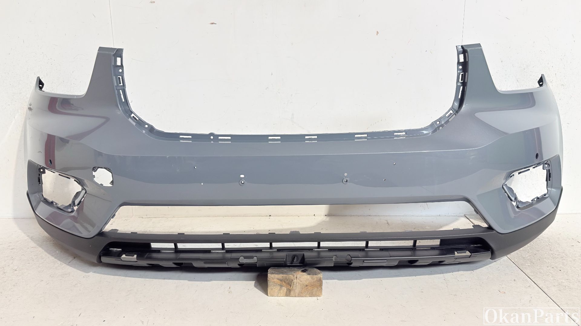 Volvo XC40 front bumper 31449359