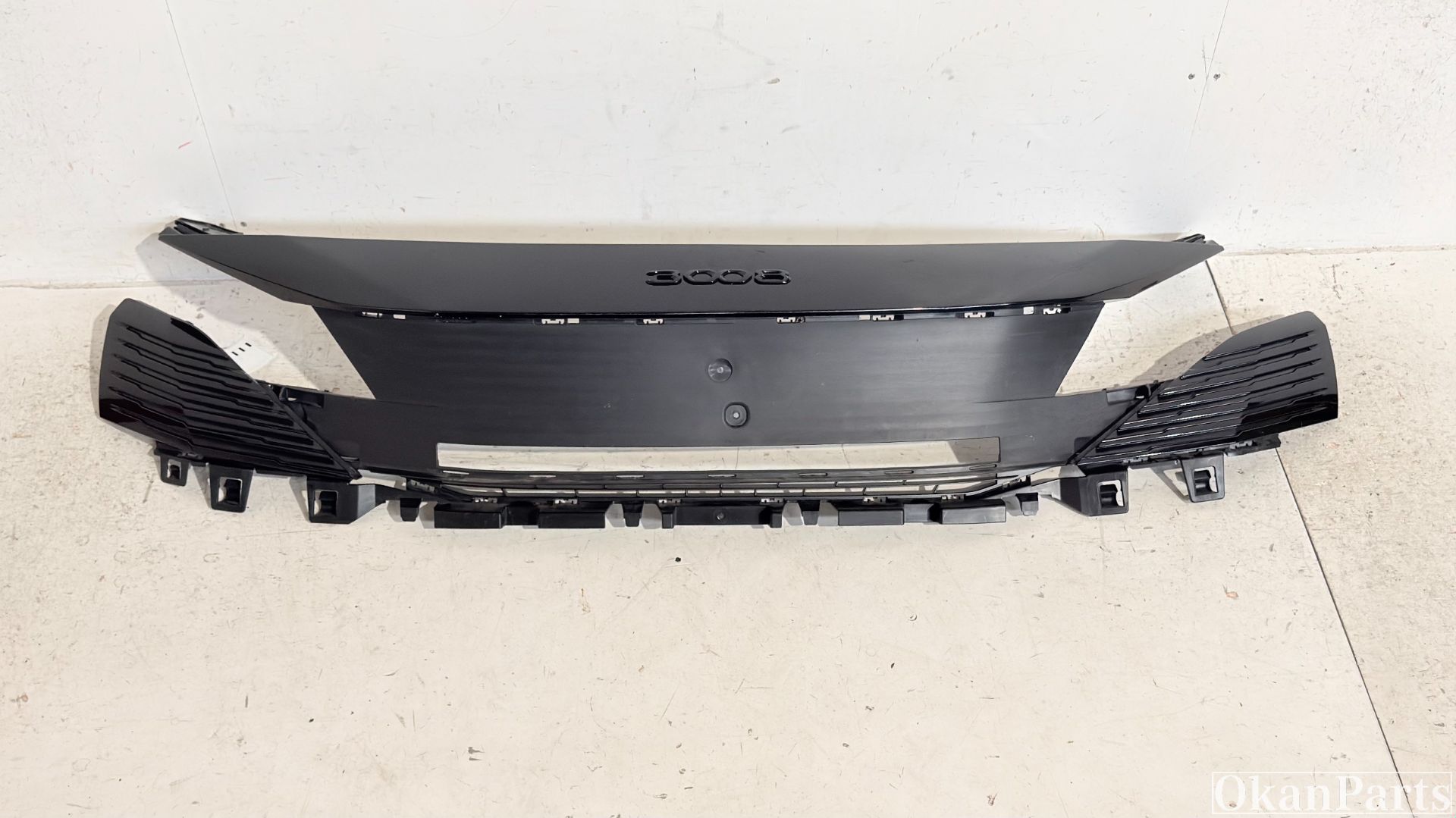 Peugeot 3008 II Grille 9836828477