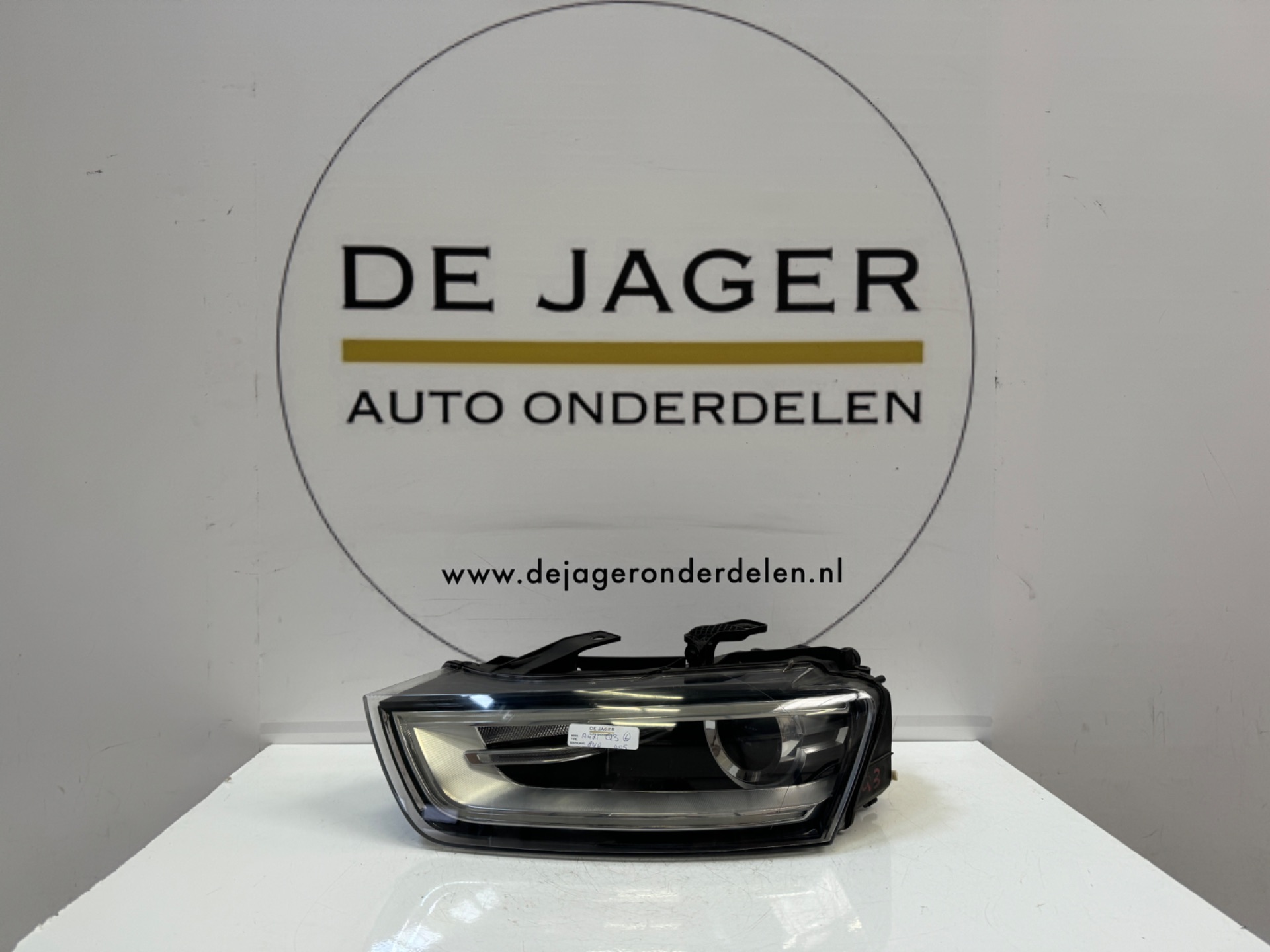 AUDI Q3 8U0 XENON LED KOPLAMP LINKS 8U0941005