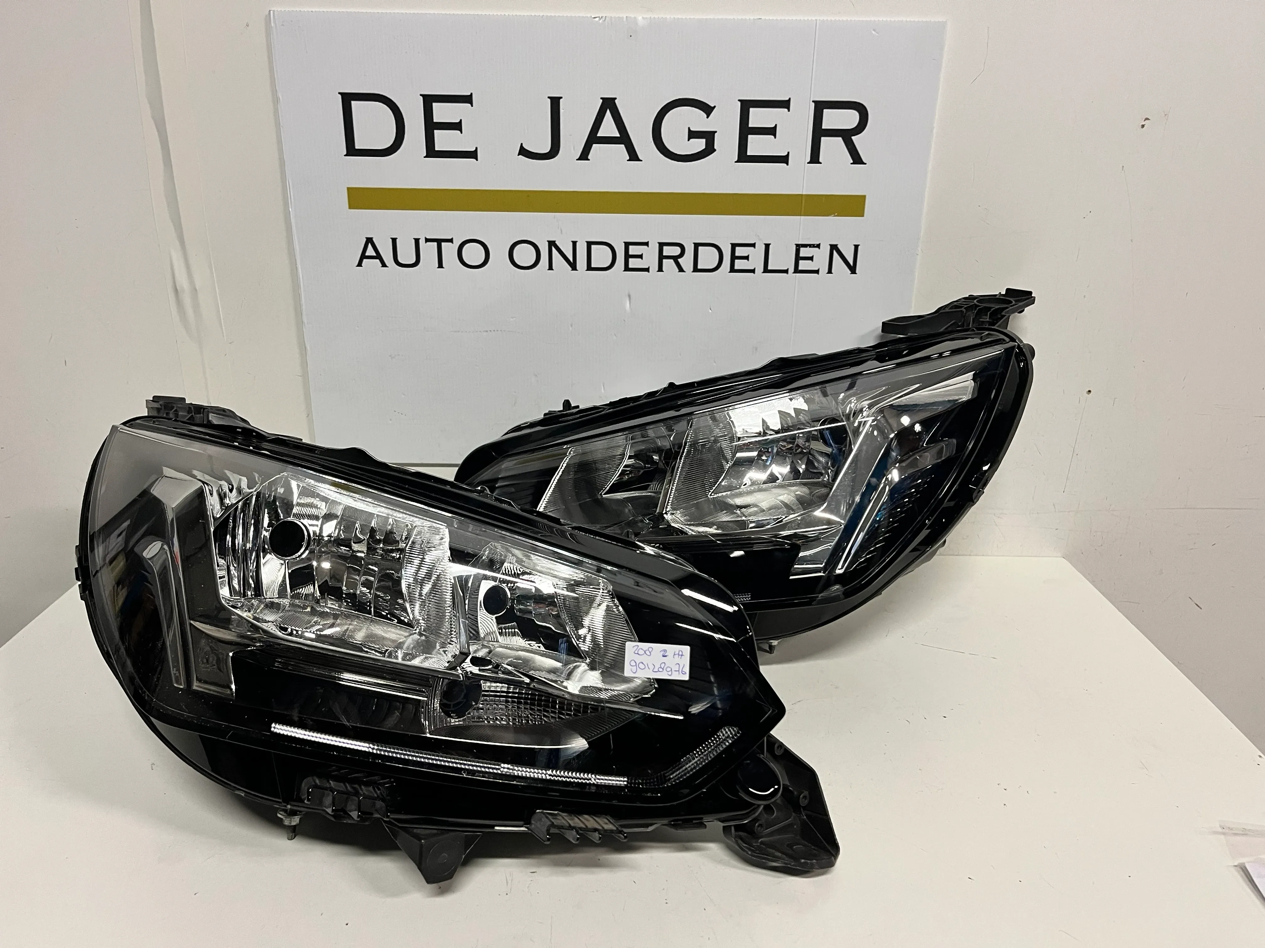 PEUGEOT 208 2 H7 KOPLAMPEN SET 90128976 90128730