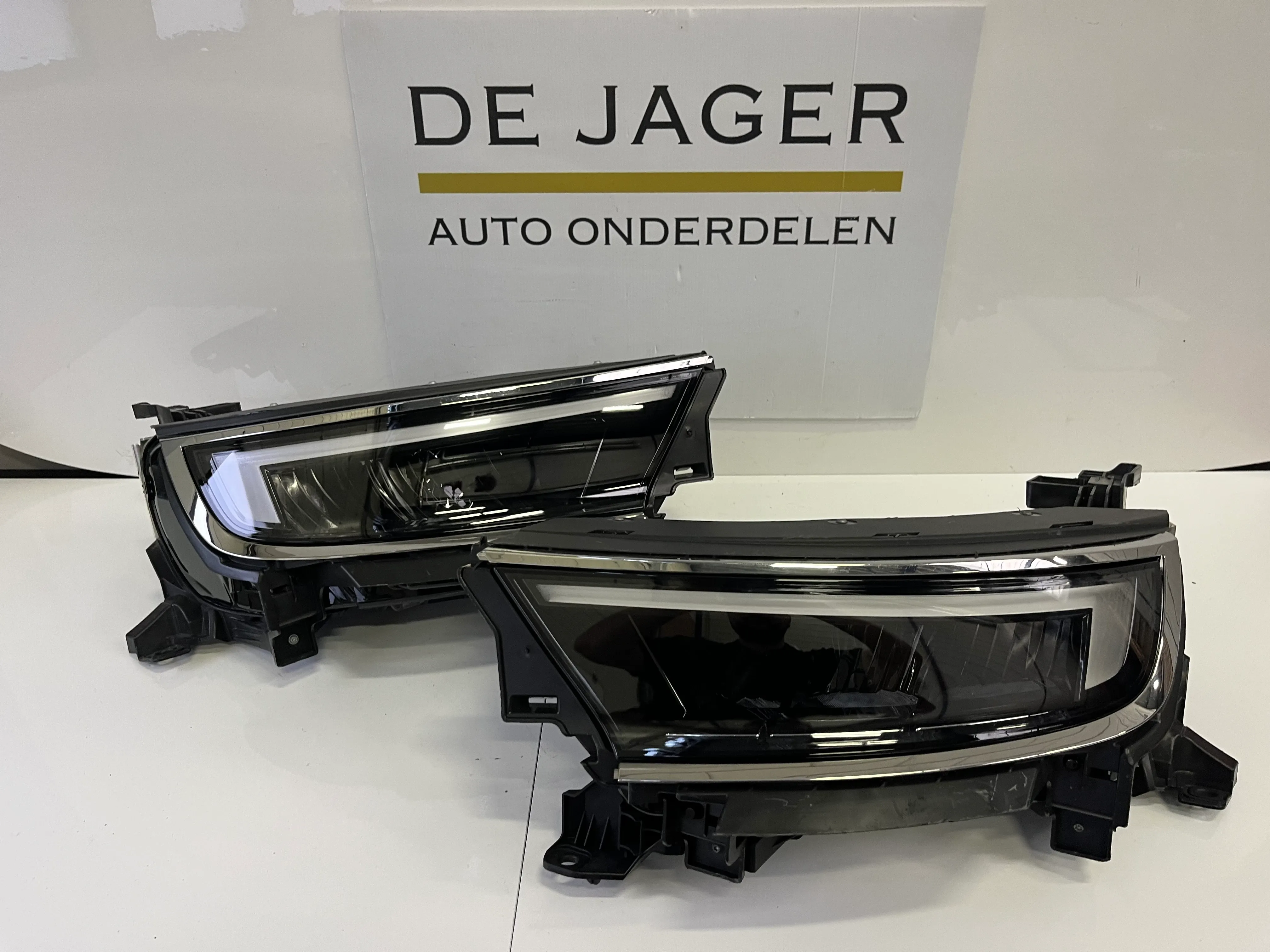 OPEL MOKKA II VOL LED KOPLAMPEN SET 9834008280 9834007980