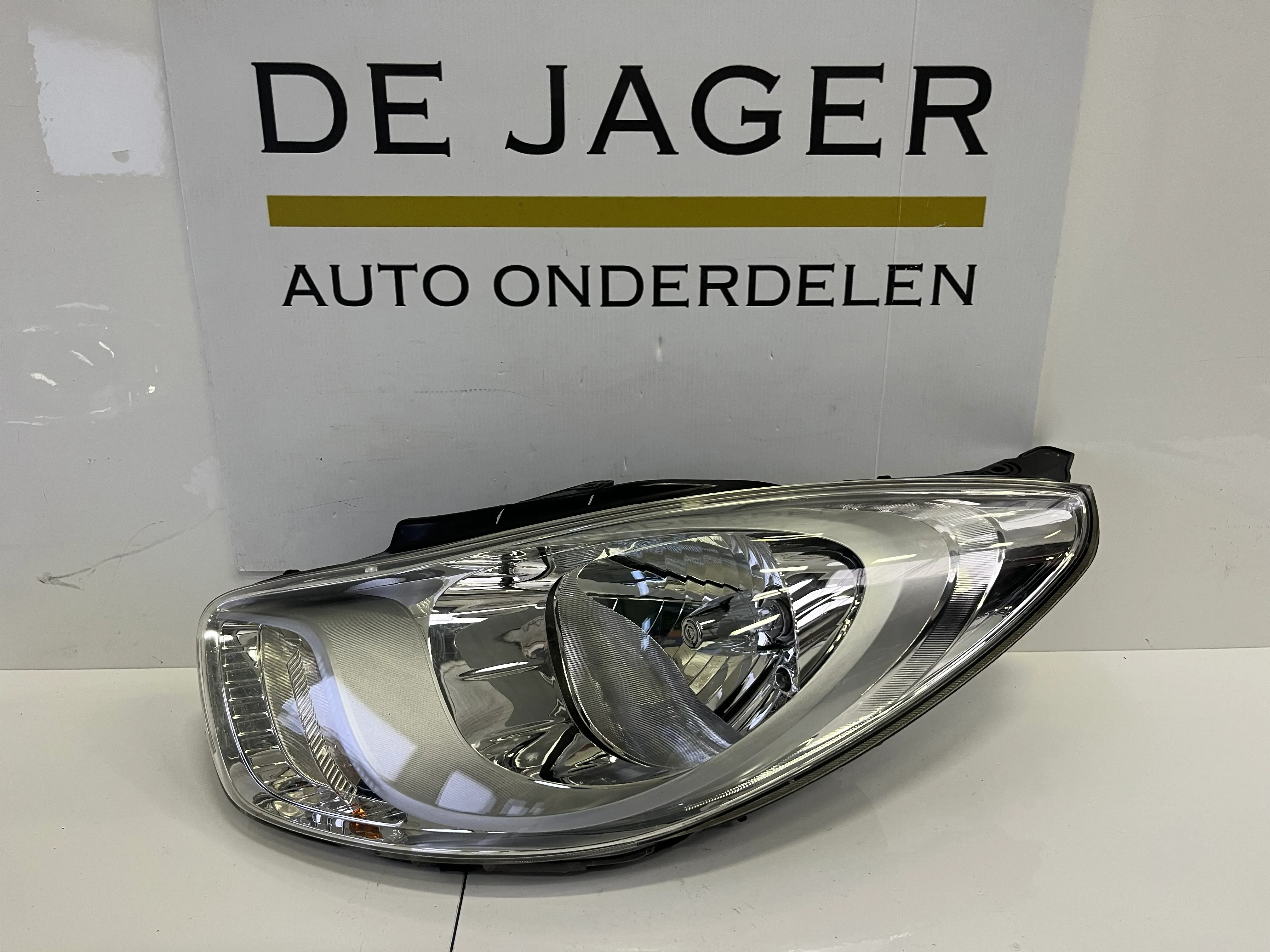 HYUNDAI i10 facelift KOPLAMP LINKS