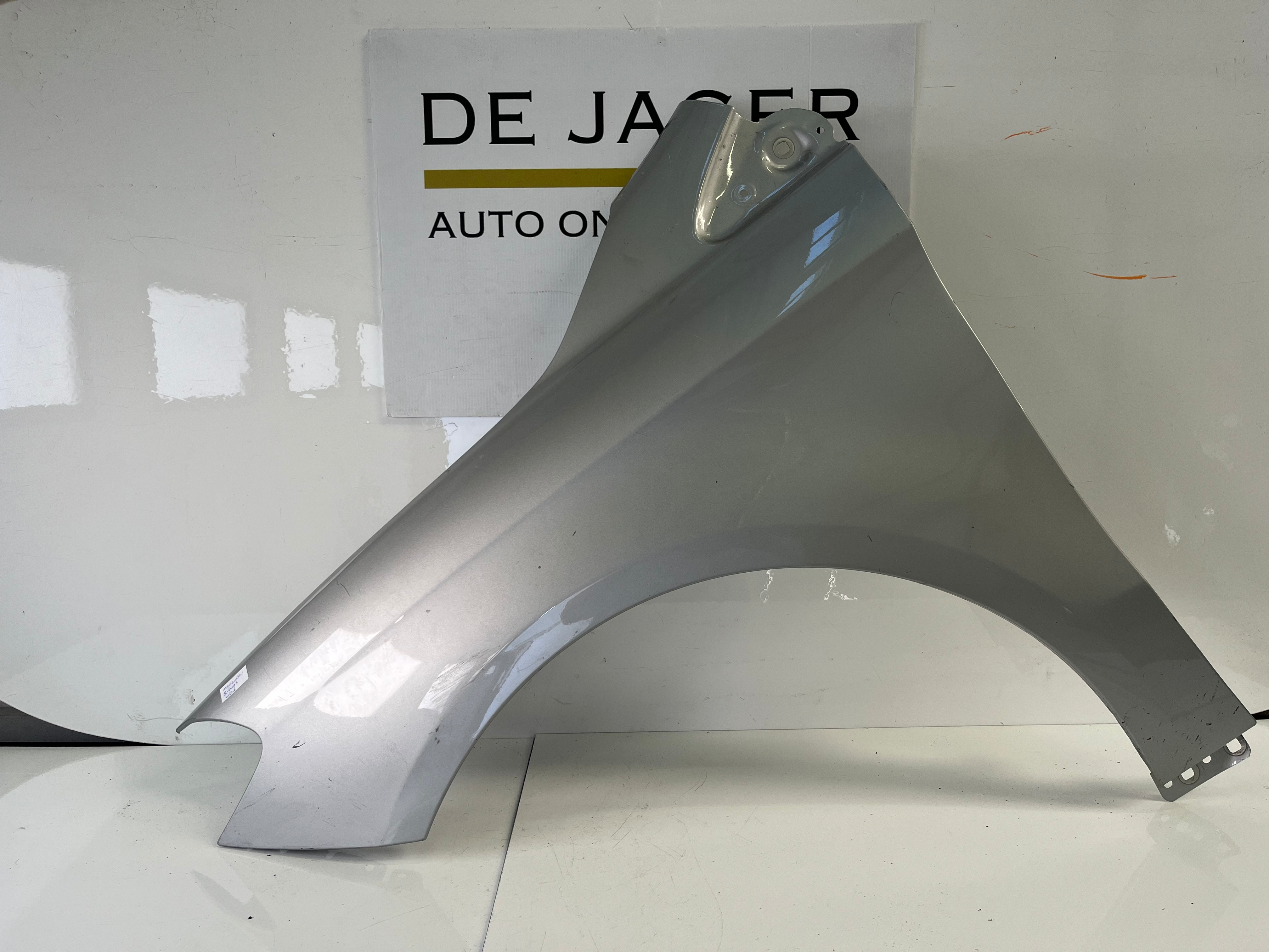 MB B KLASSE W246 ZIJSCHERM SPATBORD VOORSCHERM LINKS