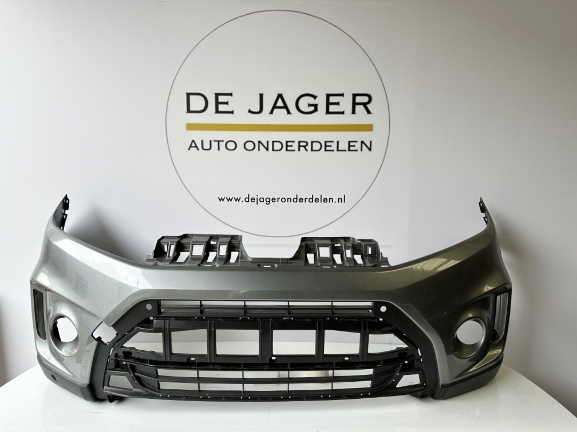 Suzuki Vitara III Facelift III Frontstoßstange Stoßstange 7171186R