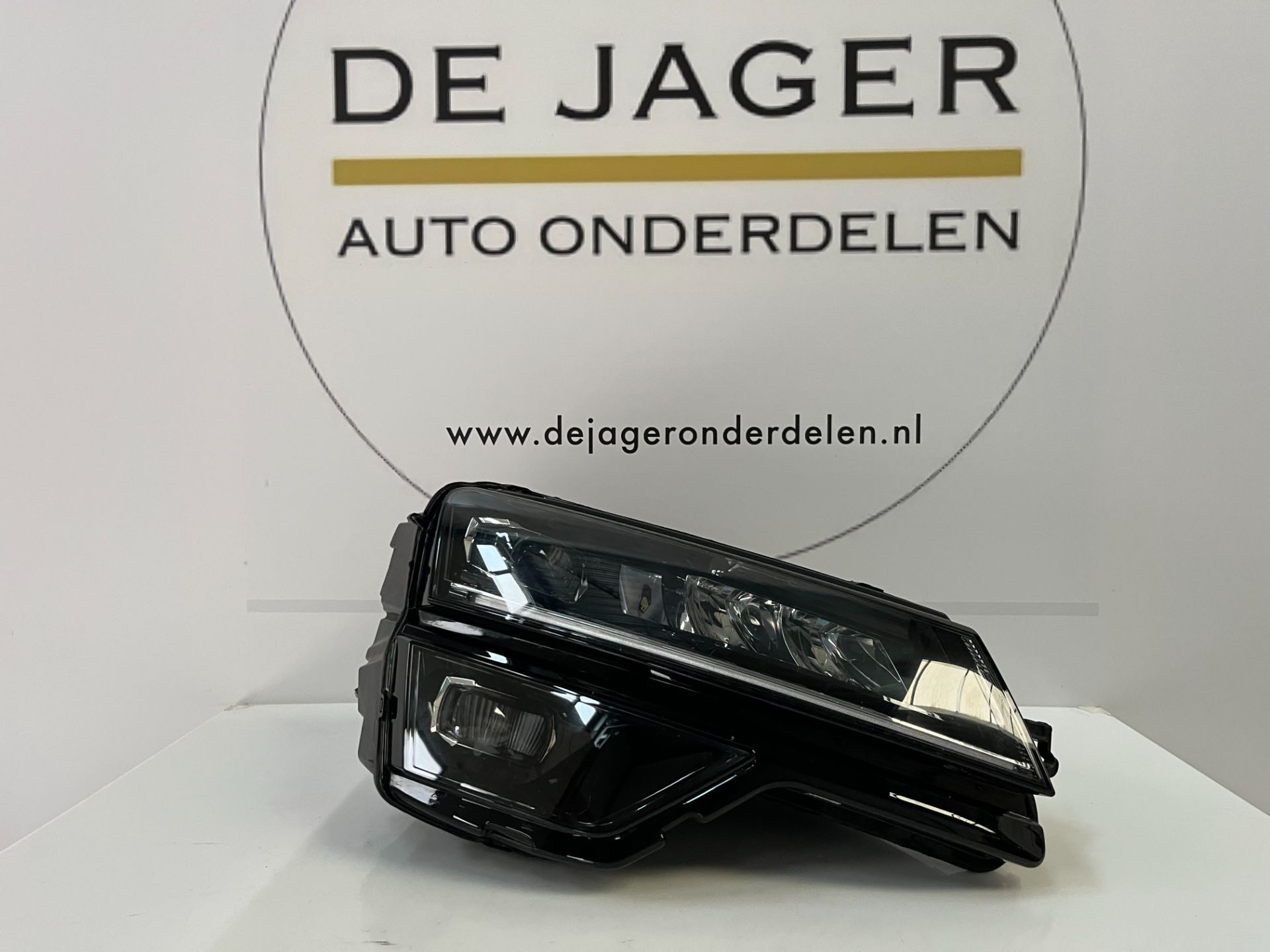 SKODA KAROQ VOLL-LED-SCHEINWERFER RECHTES MODUL 57B941016D