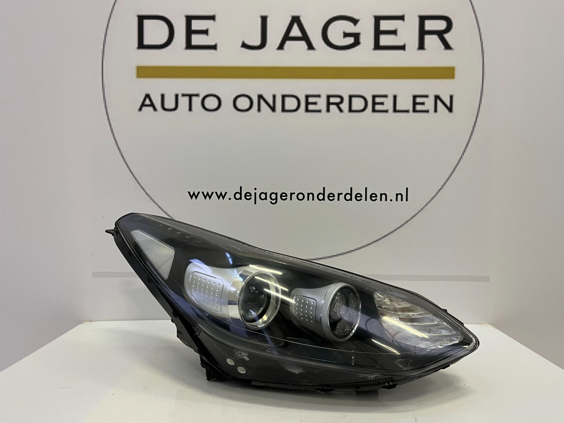 KIA SPORTAGE VOL LED KOPLAMP RECHTS 92102-F1010 2015-