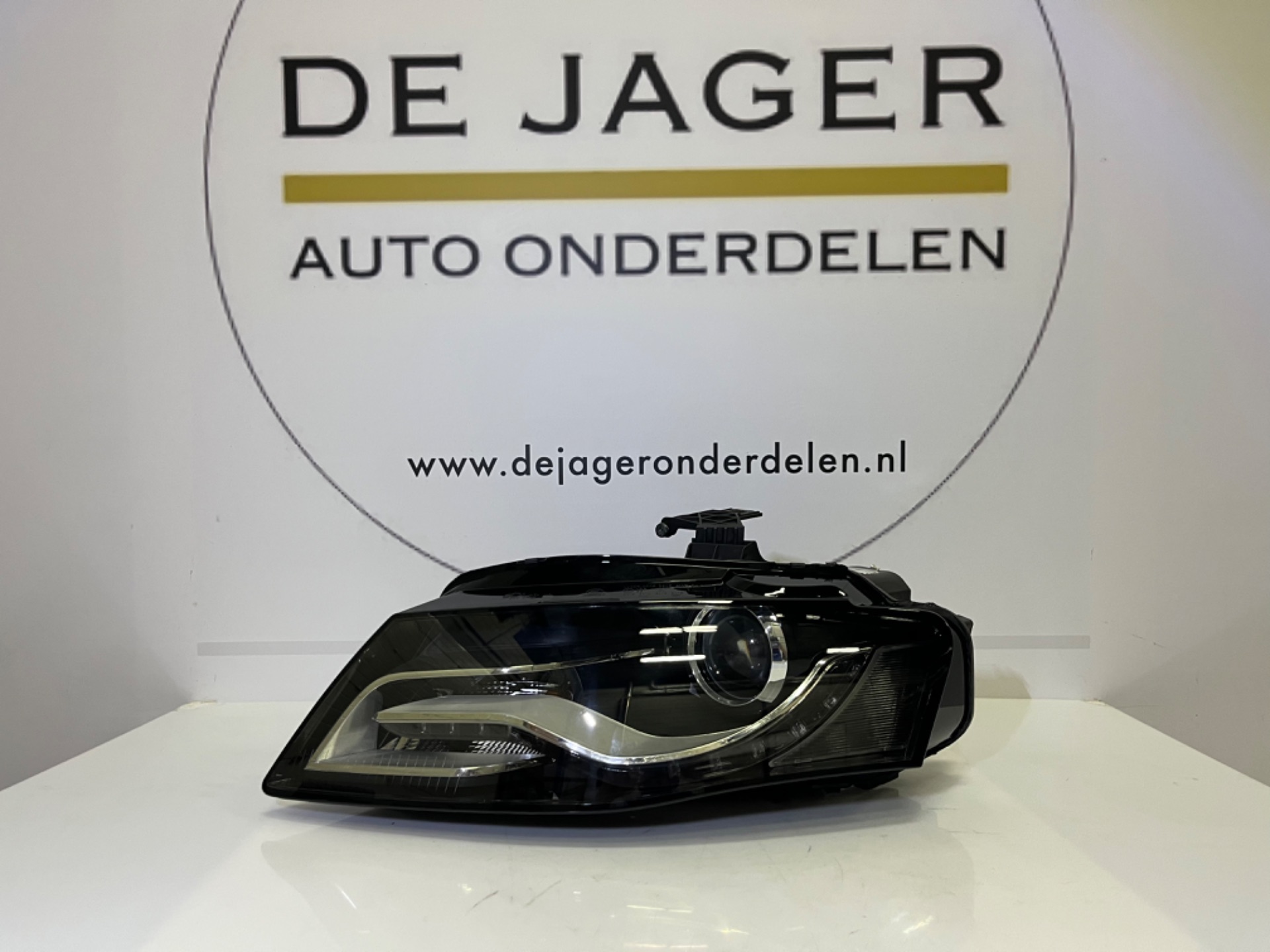 AUDI A4 B8 XENON LED KOPLAMP LINKS 8K0941003C 2008-