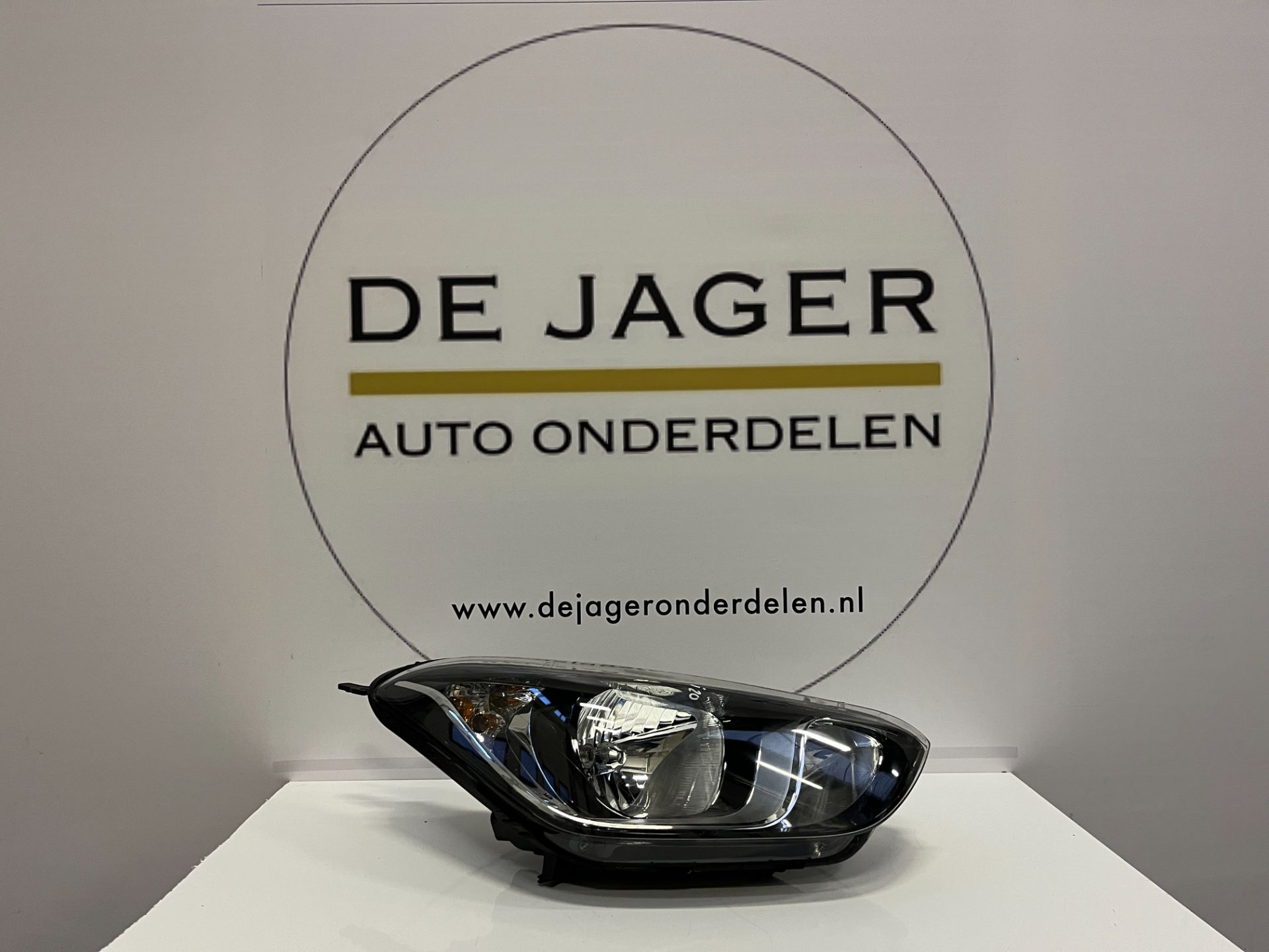 HYUNDAI I20 FACELIFT KOPLAMP RECHTS 92102-4P500