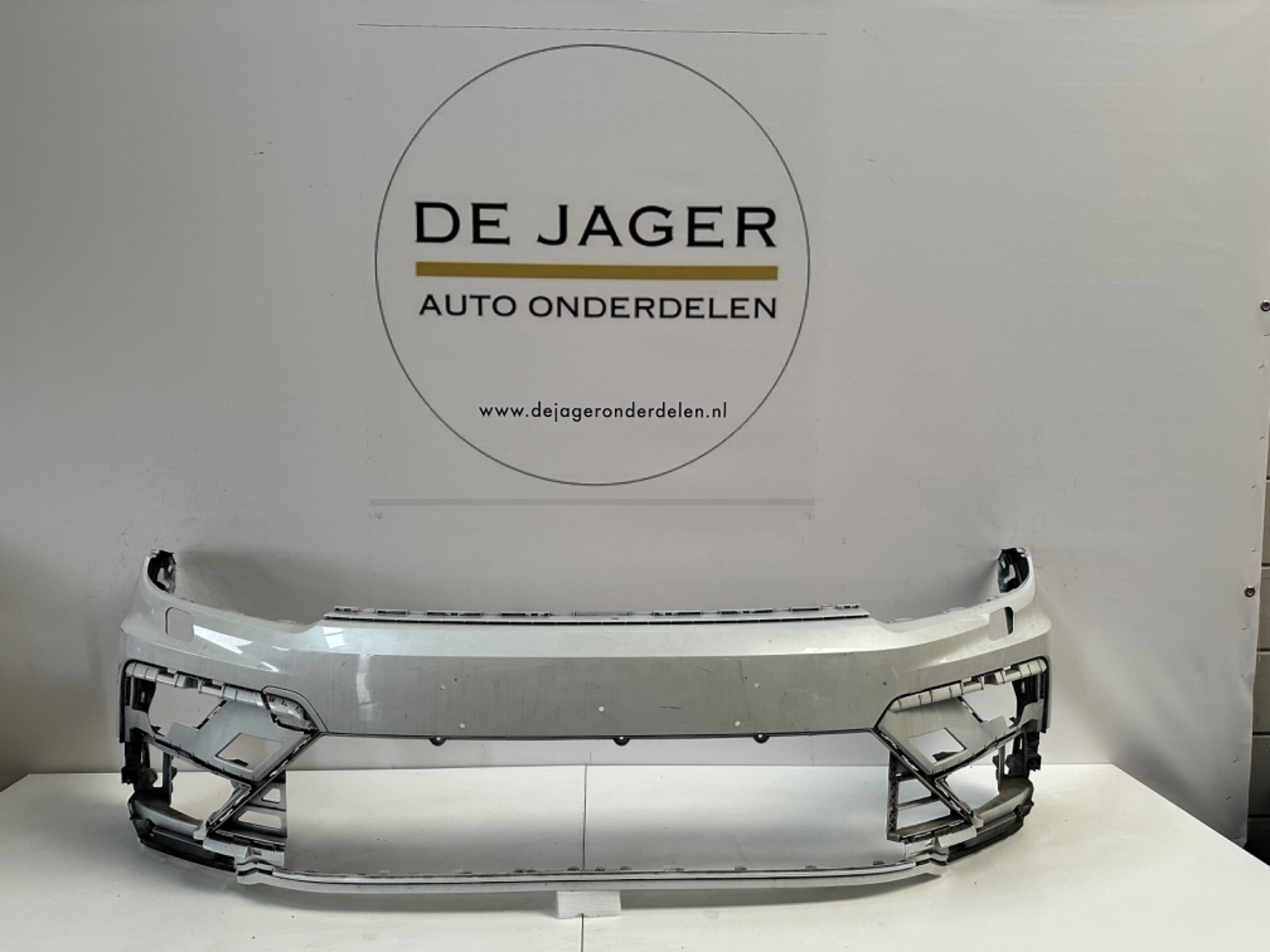 VOLKSWAGEN TIGUAN 5NA R LINE PARE-CHOCS AVANT 5NA807221
