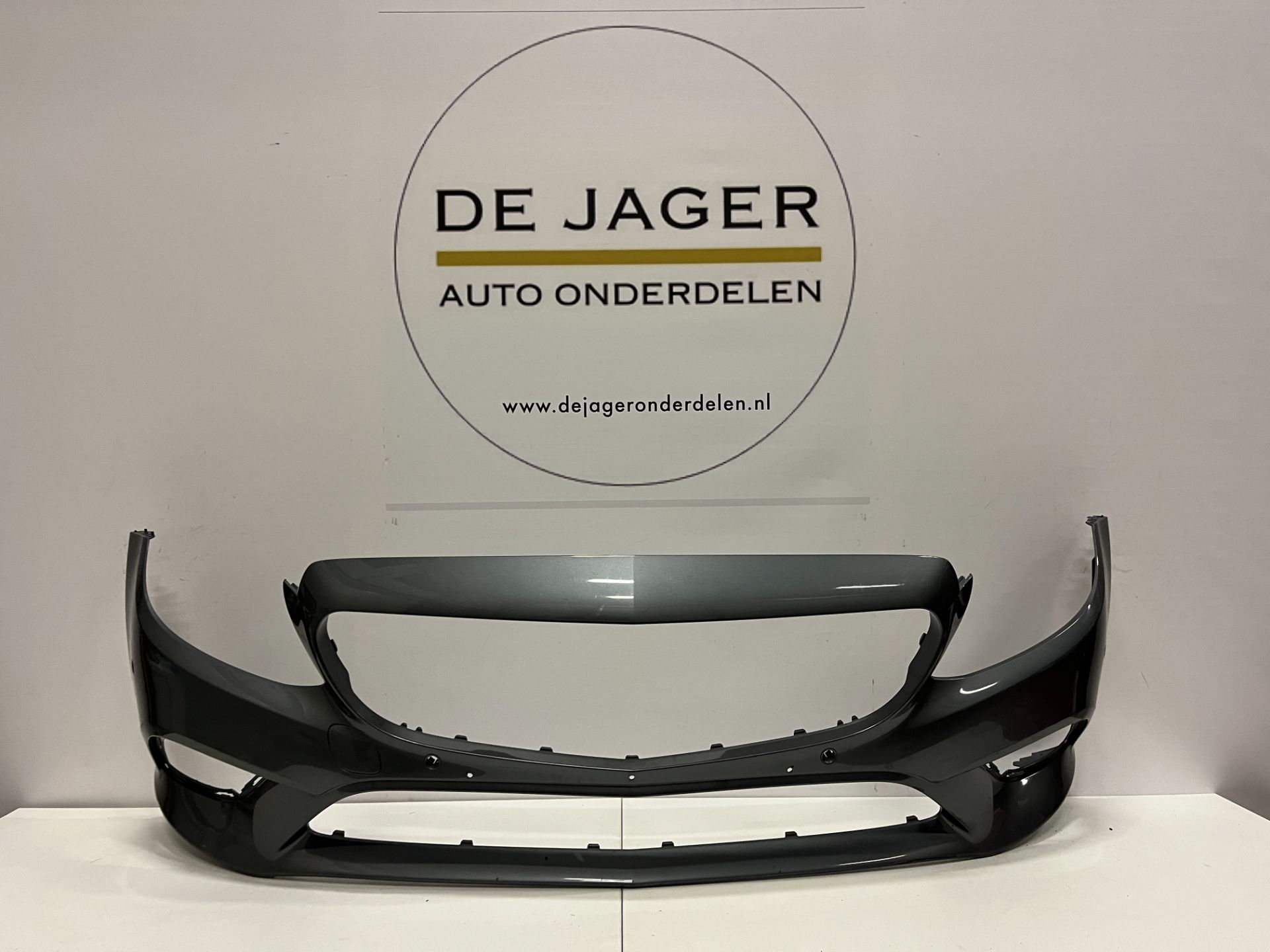 MB C KLASSE W205 FACELIFT VOORBUMPER BUMPER 6PDC A2058851101