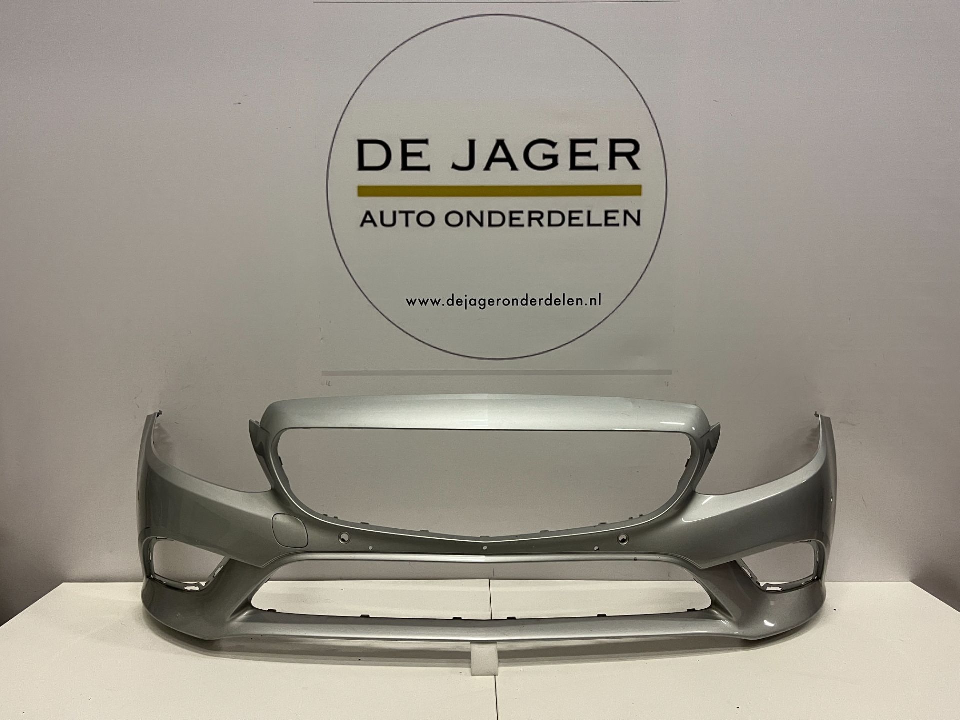 MB C KLASSE W205 FACELIFT VOORBUMPER BUMPER 6PDC A2058851101