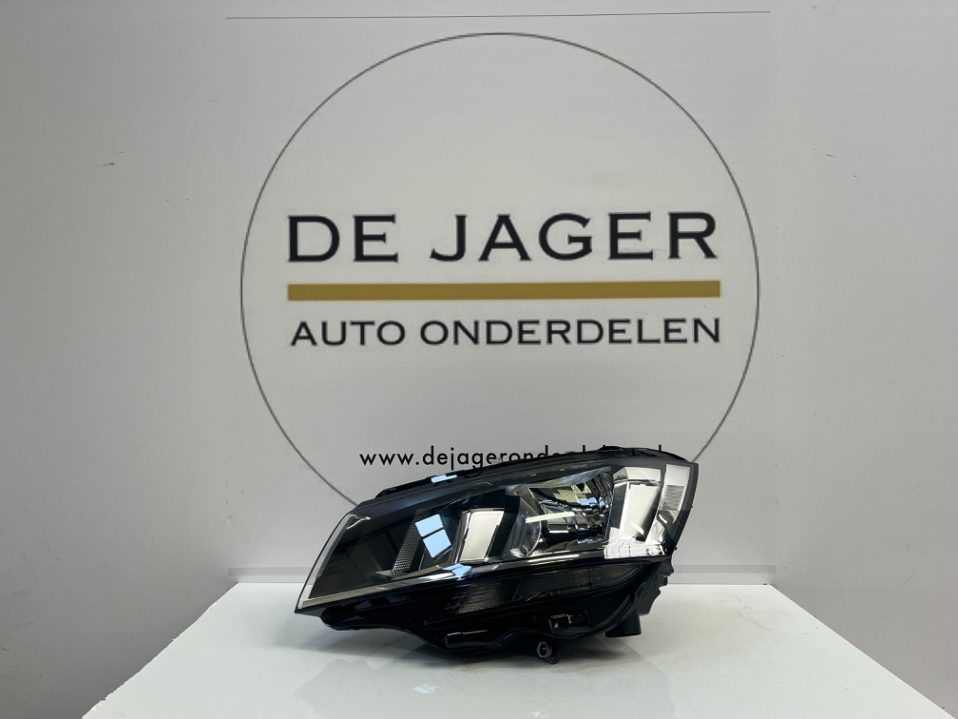 VW TRANSPORTER T6 HALOGEN HEADLIGHT LEFT 7L1941005B