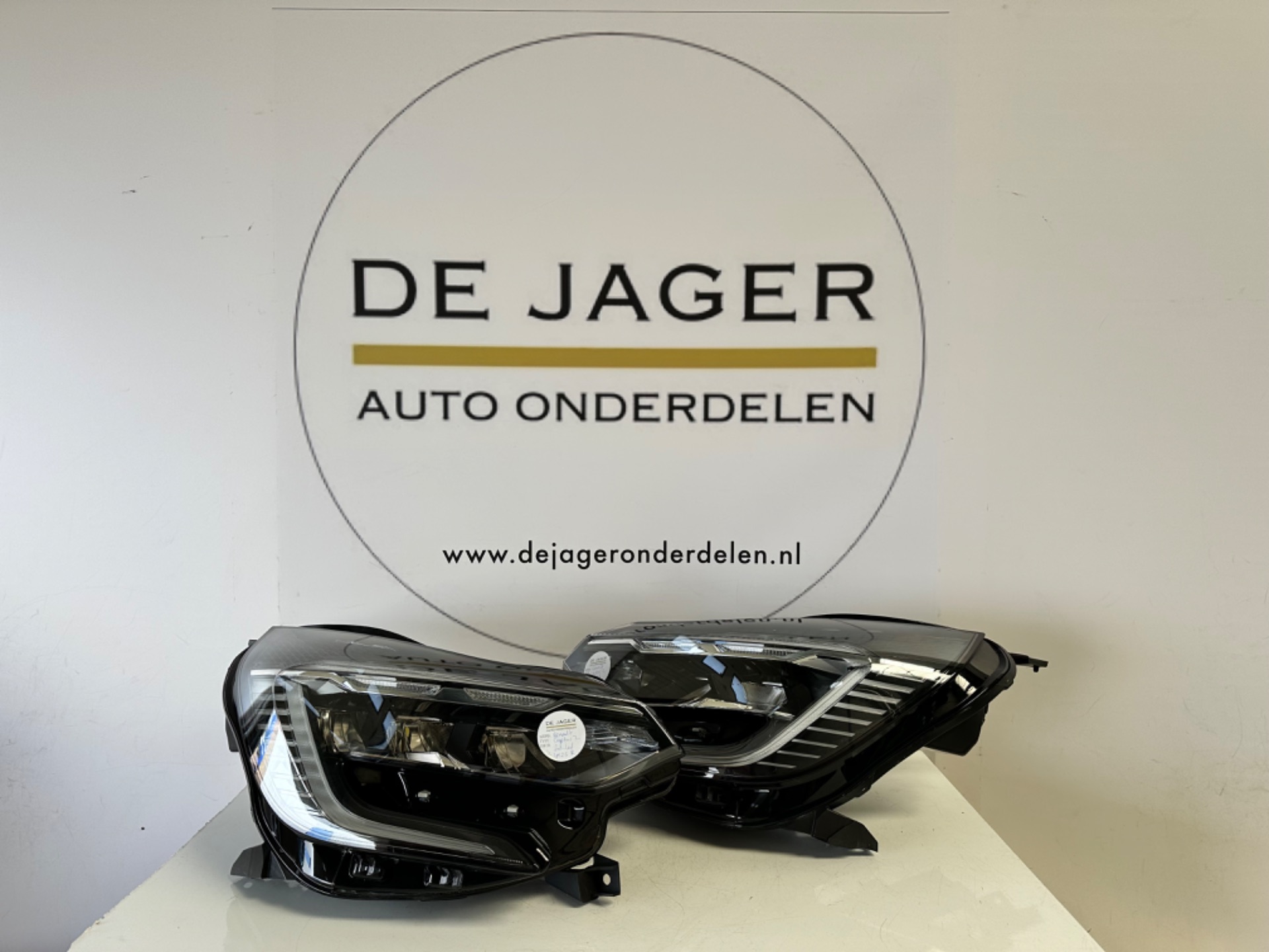 RENAULT CAPTUR II KOPLAMP SET LED PURE VISION LINKS / RECHTS