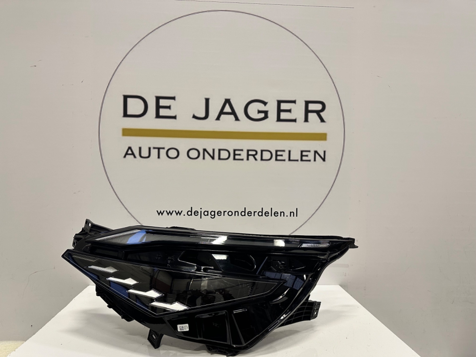 NISSAN QASHQAI J12 FULL LED  KOPLAMP 26060HN20A
