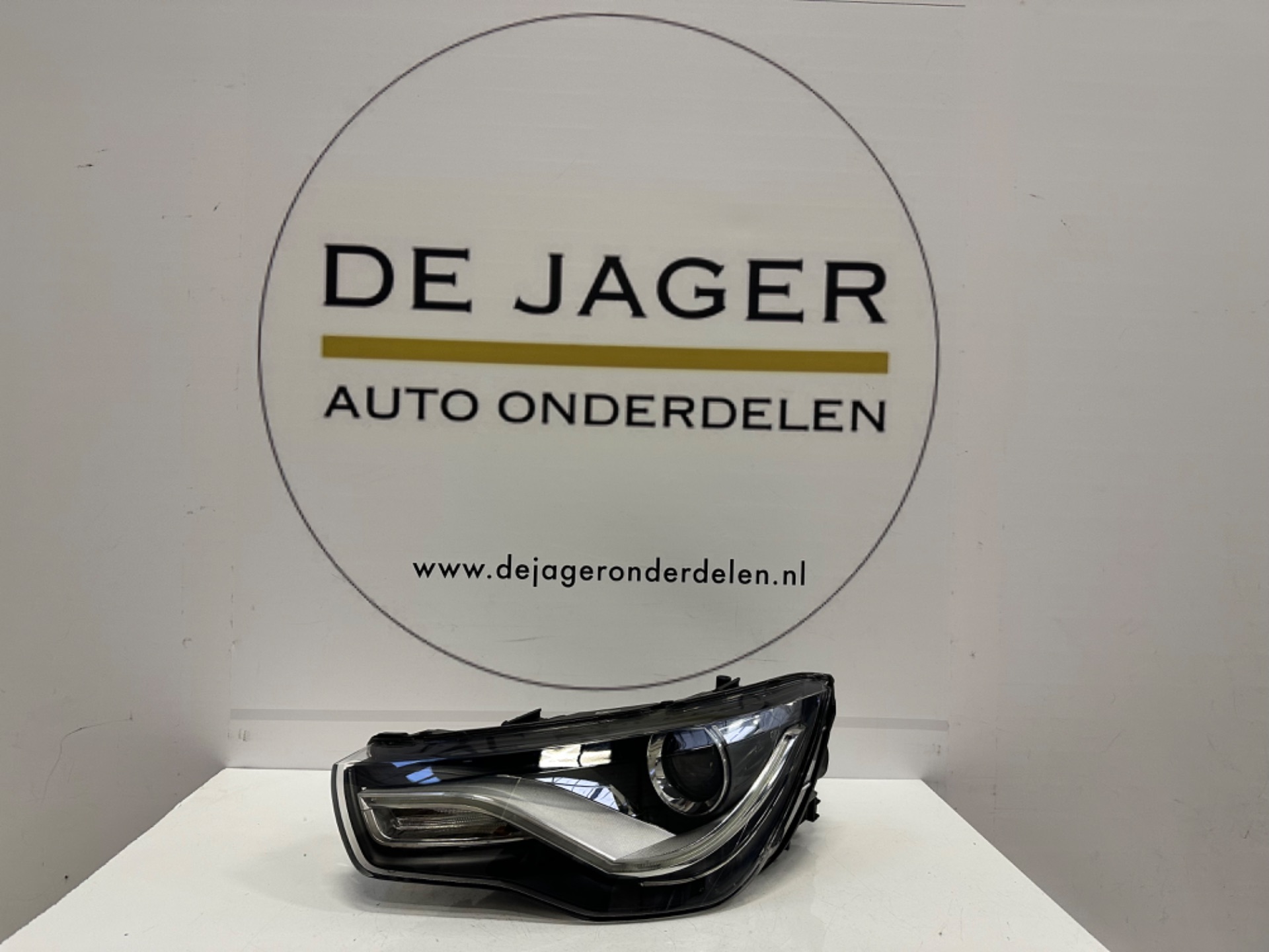 AUDI A1 8X KOPLAMP XENON LINKS 8X0941005