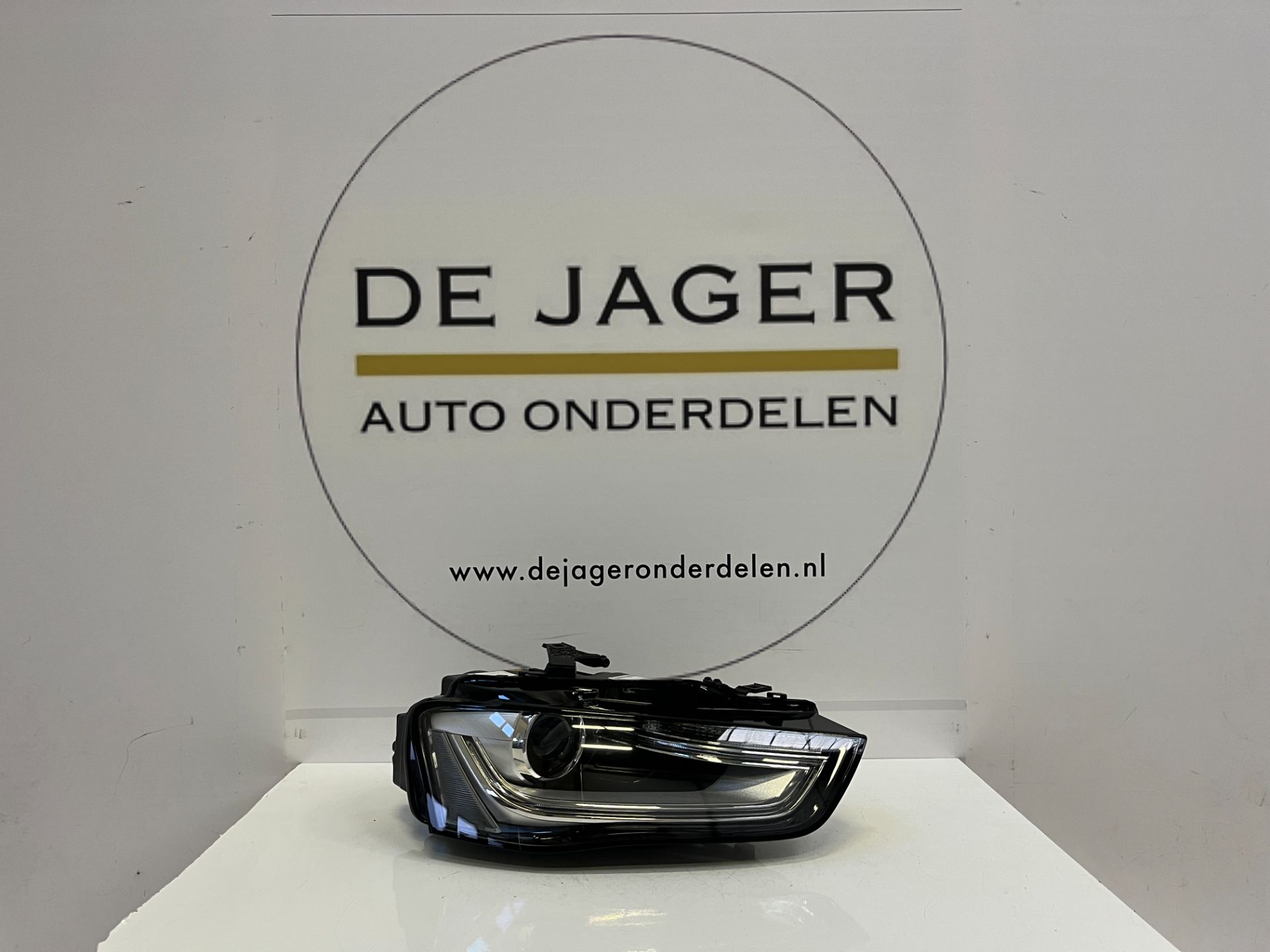 AUDI A4 B8 FACELIFT XENON LED KOPLAMP RECHTS 8K0941044C 11-