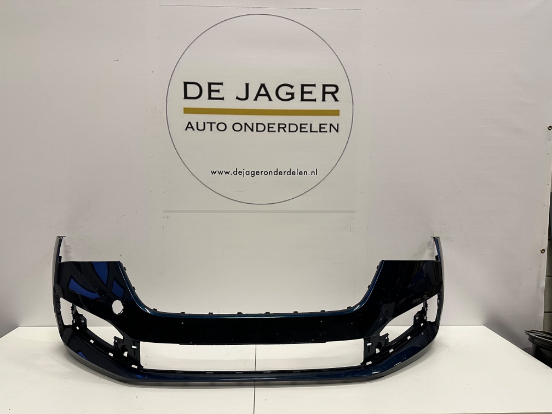 SKODA SCALA 657 VVOORBUMPER Stoßstange 657807221