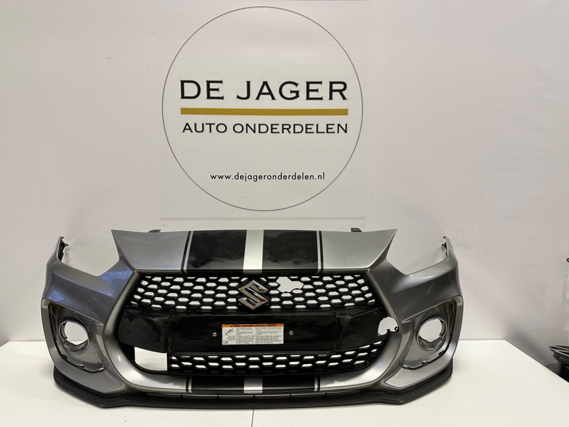 SUZUKI SWIFT V MK8 SPORT VOORBUMPER BUMPER ORIGINEEL