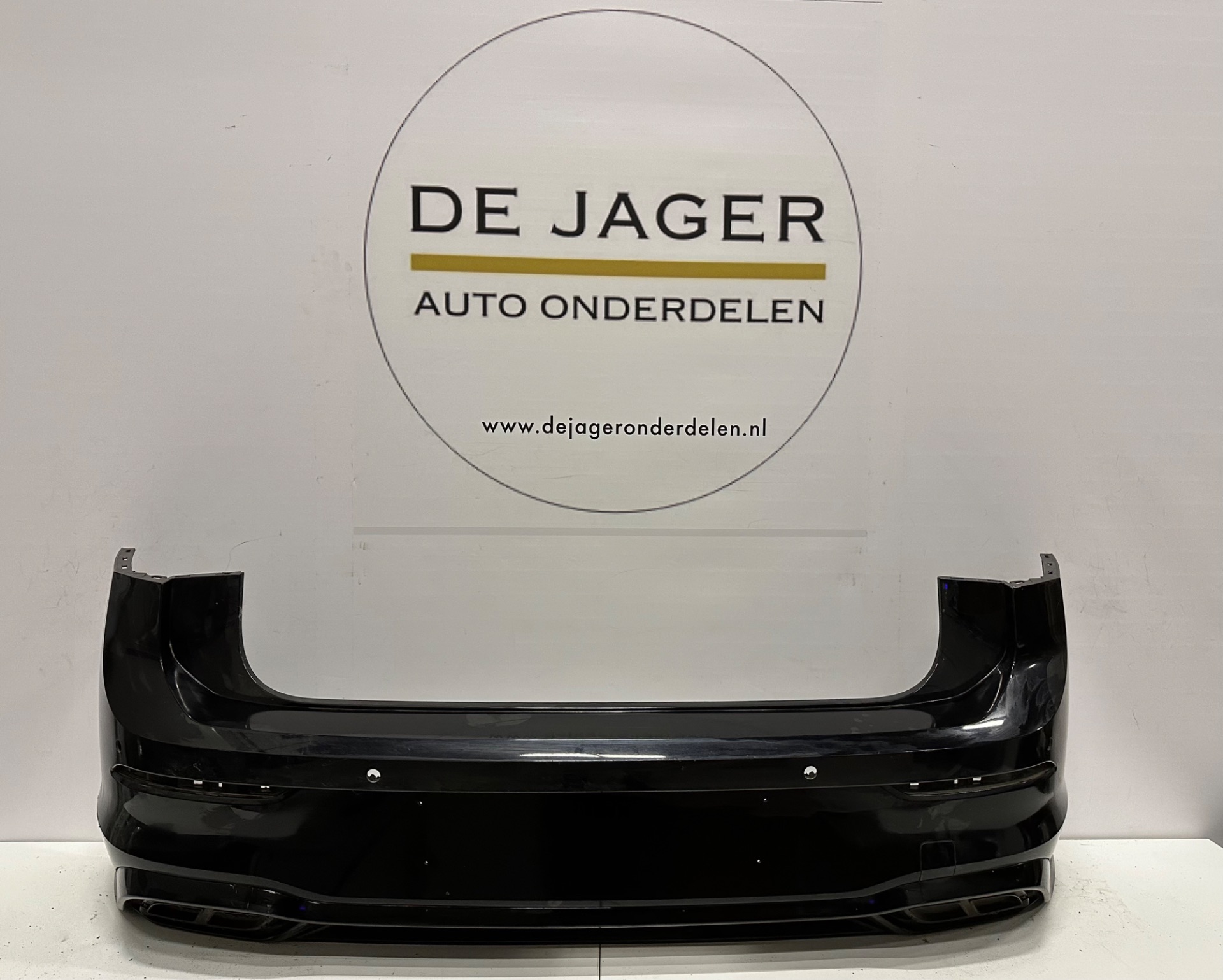 VOLKSWAGEN VW GOLF VIII 8 R LINE REAR BUMPER BUMPER