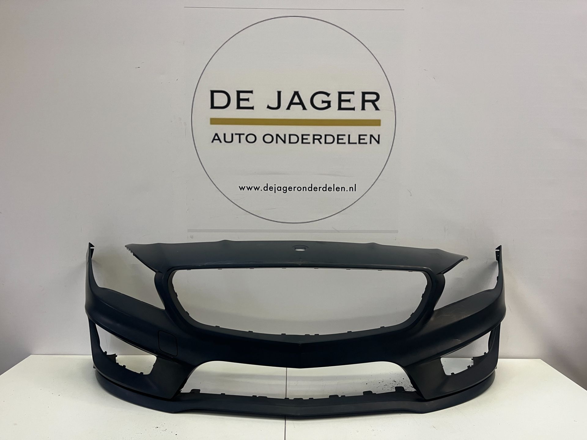 MB W117 CLA AMG VOORBUMPER BUMPER A1178850825 2013-
