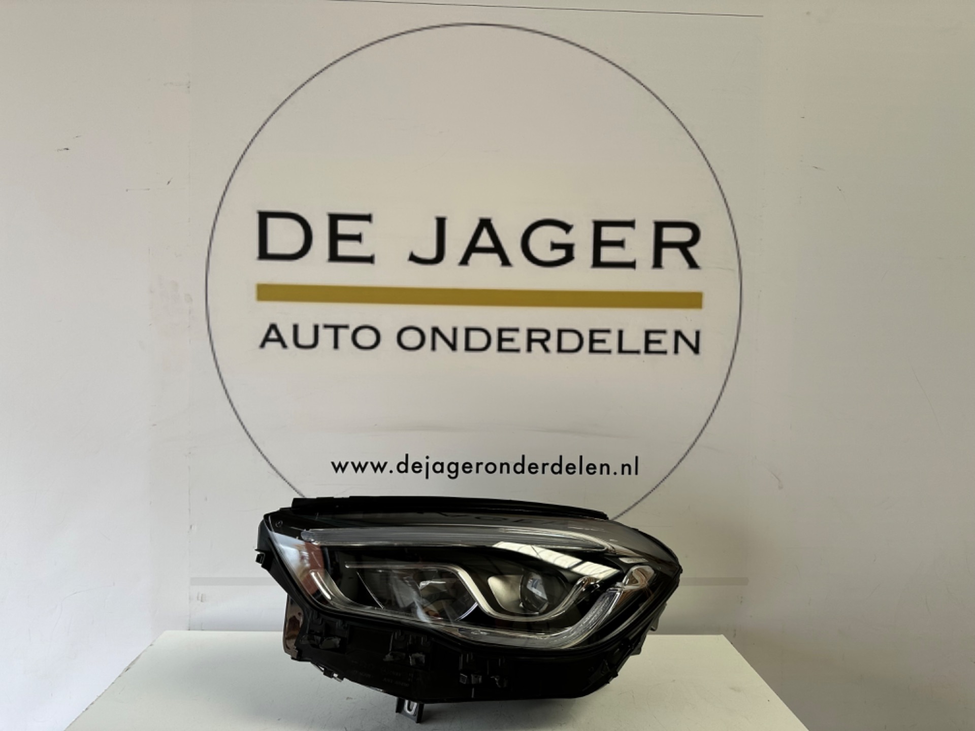 LAMPE À CHEVAUX HAUTE PERFORMANCE À LED MB GLA H247 A2479063505KZ