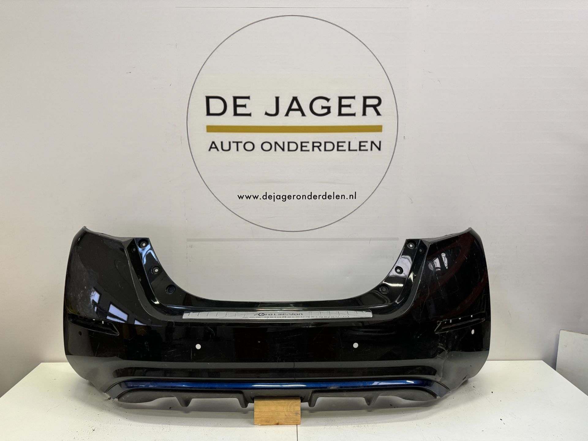 NISSAN LEAF ZE1 ACHTERBUMPER BUMPER 2017-