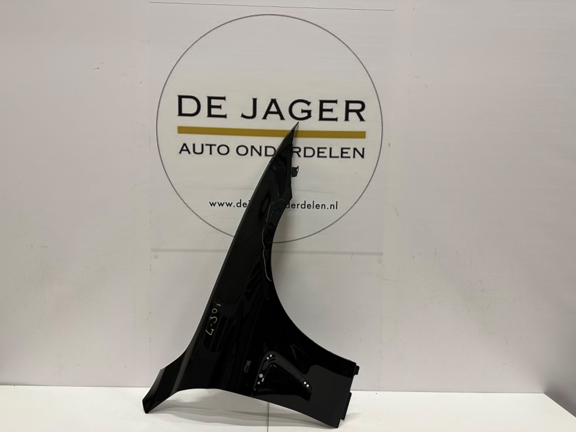 BMW 4 SERIE F32 F33 F36 M VOORSCHERM SPATBORD ORIGINEEL