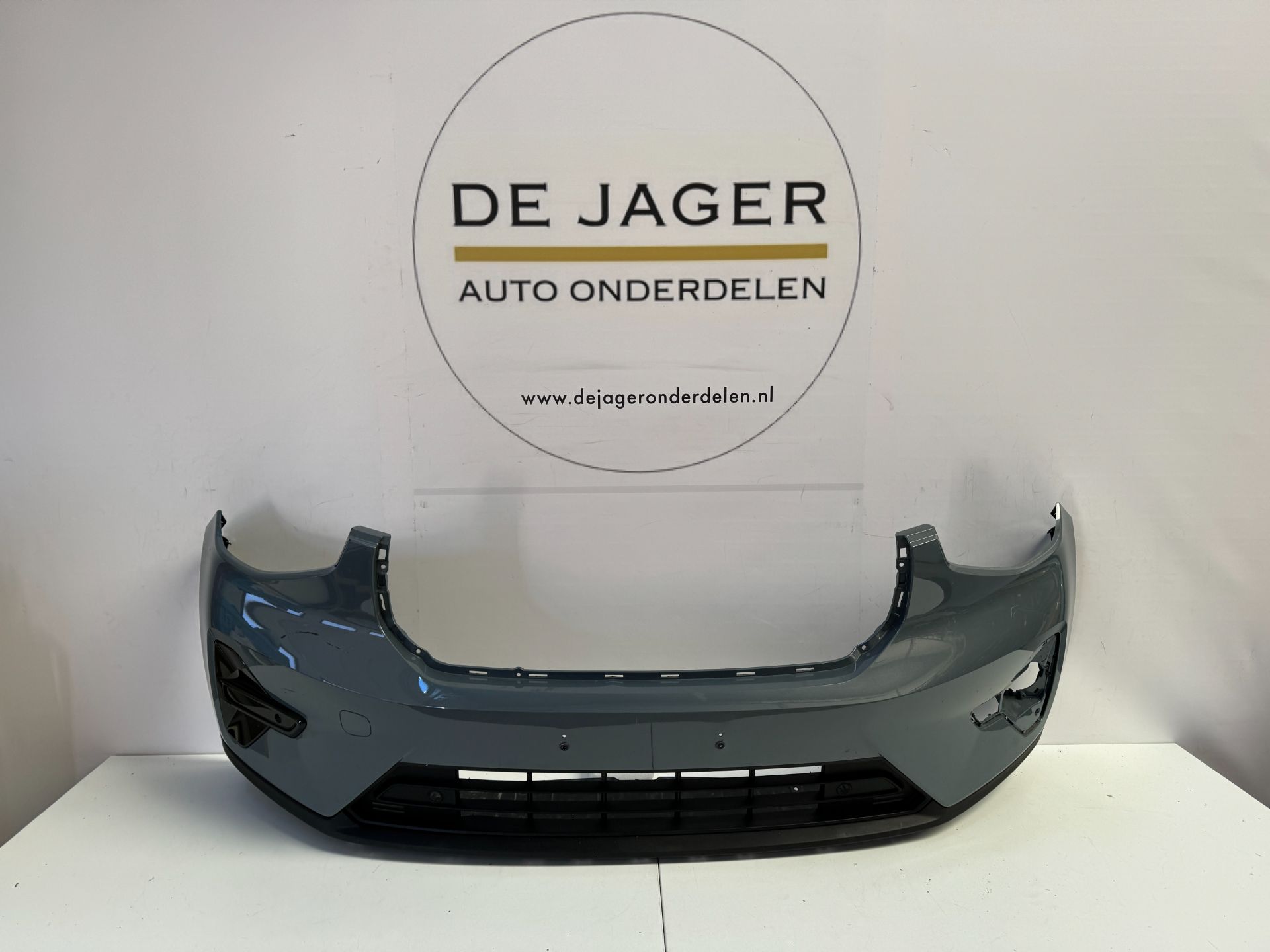 VOLVO XC40 FACELIFT FRONT BUMPER BUMPER 4PDC 2019- 31690933