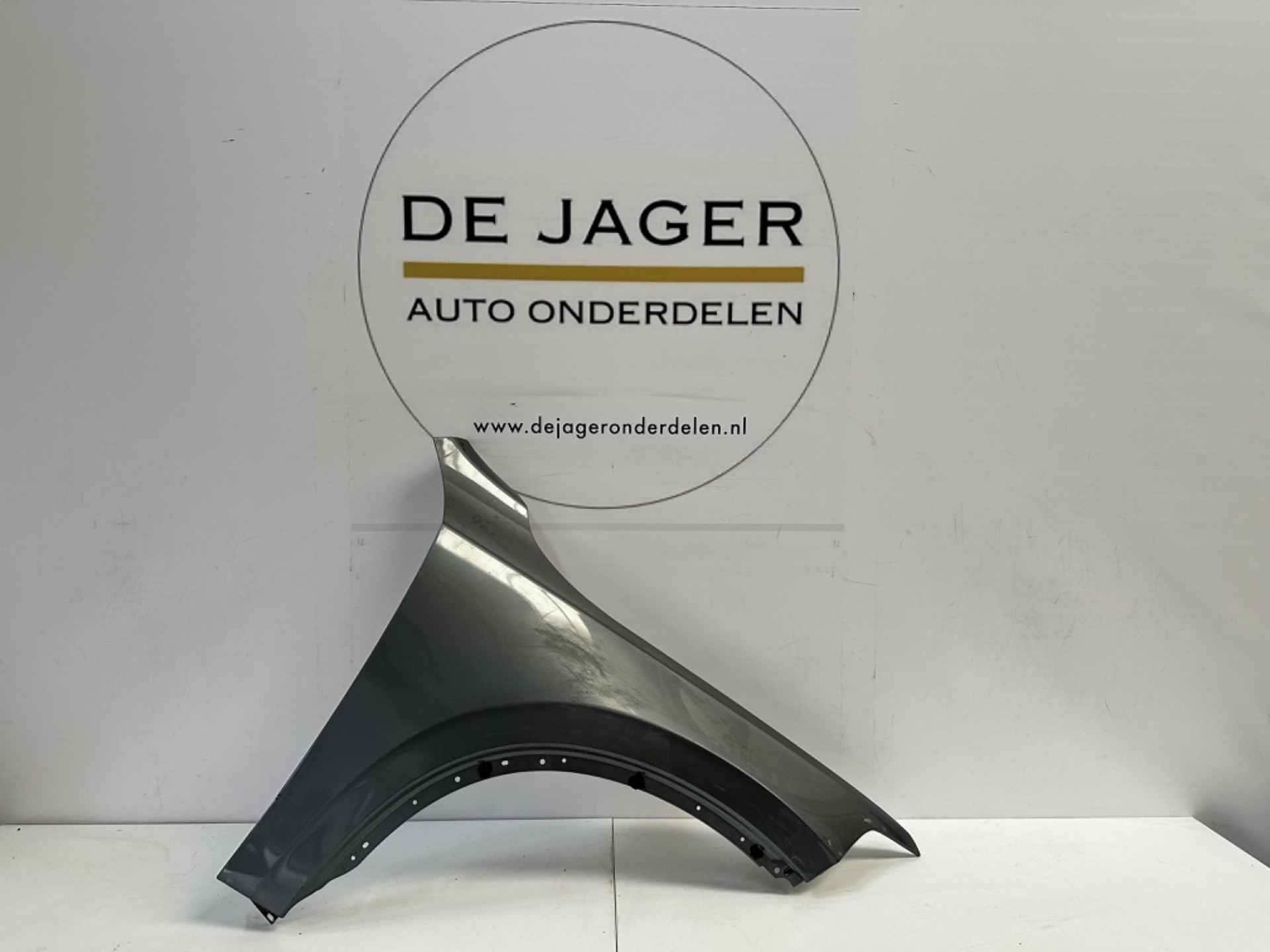VOLVO XC90 II FRONT FENDER SUN GUARD ORIGINAL