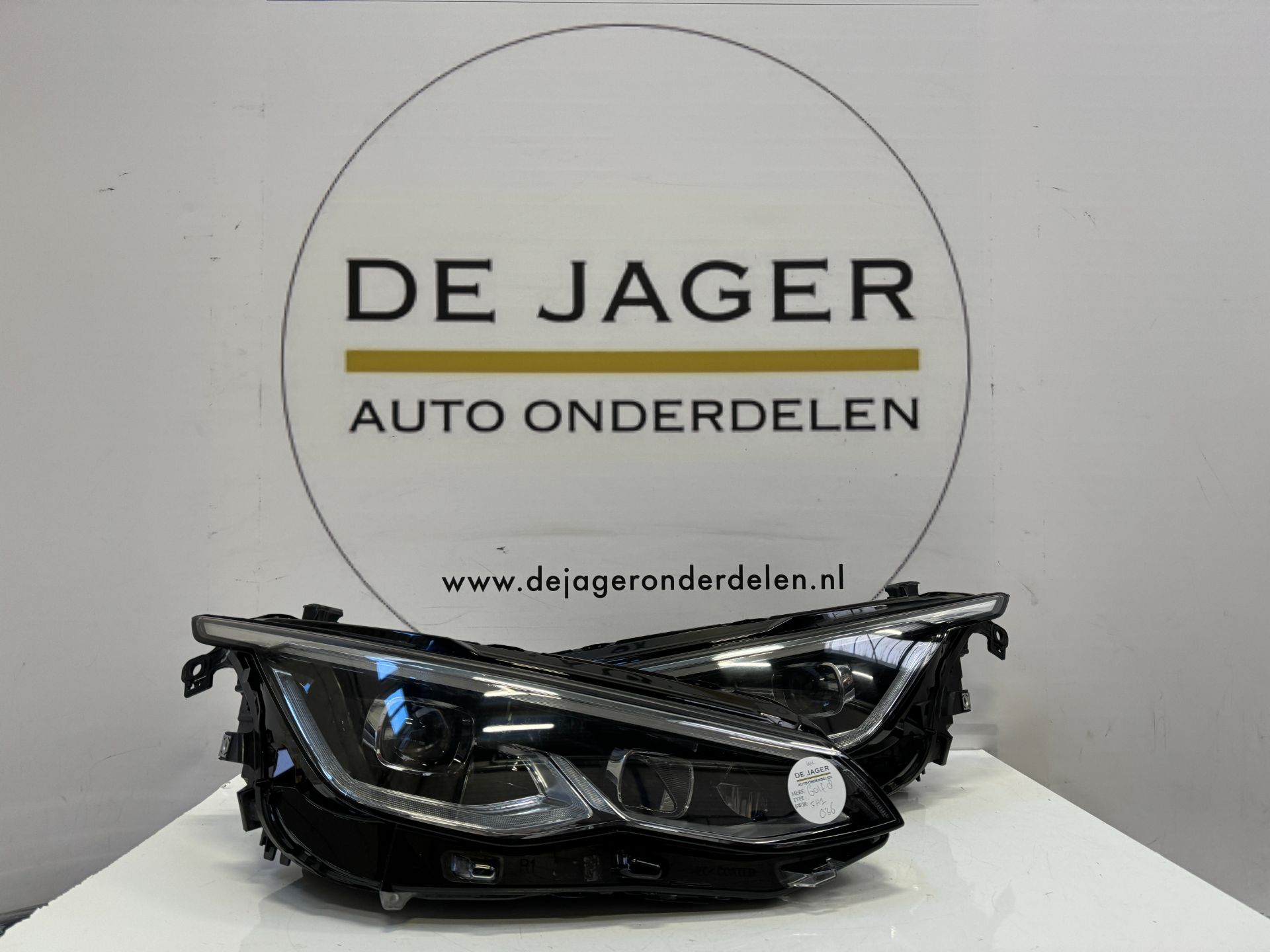 VW GOLF 8 IQ LICHT VOL LED KOPLAMPEN SET 5H1941035 5H1941036