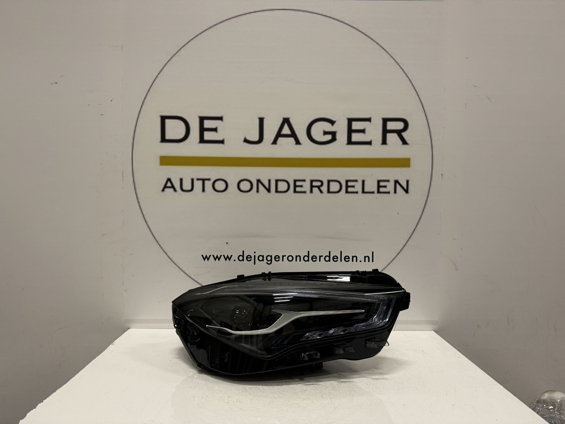 CLA W118 FACELIFT HIGH PERF KOPLAMP RECHTS A1189060801