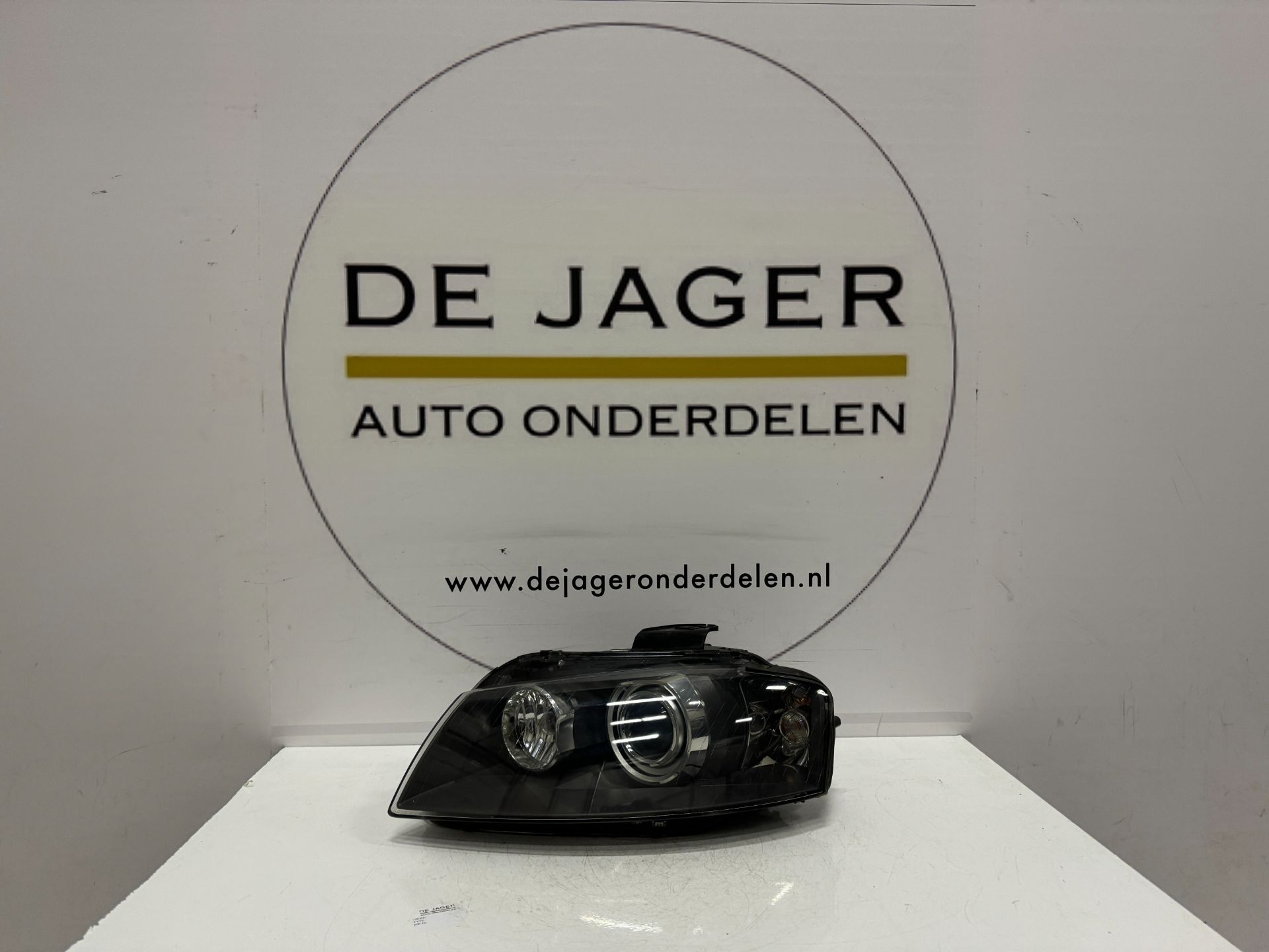 AUDI A3 8P XENON KOPLAMP LINKS 8P0941003R