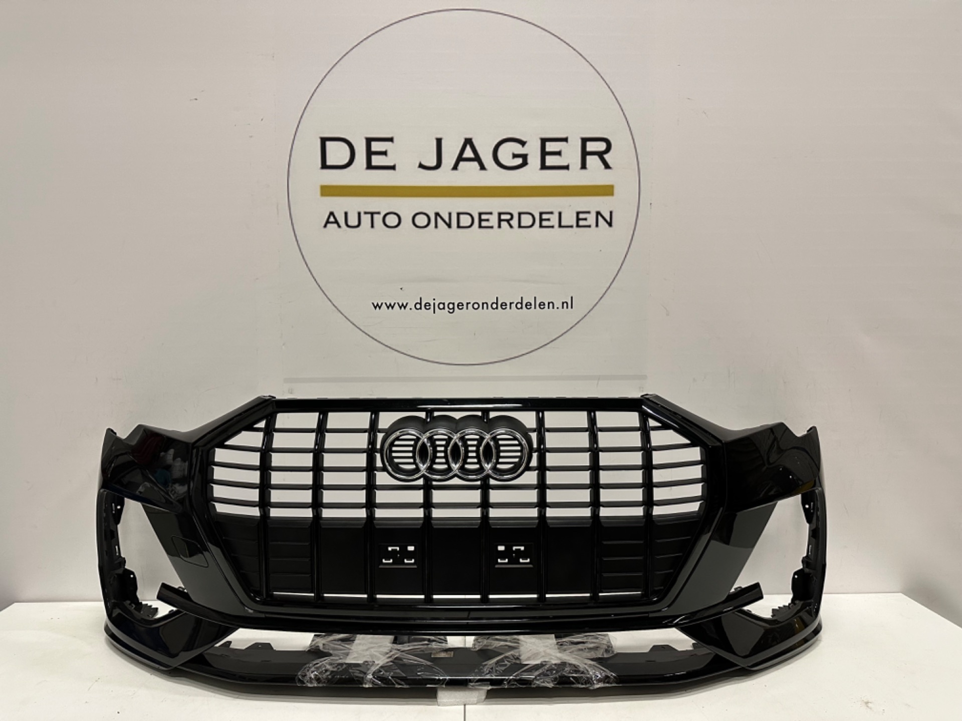 AUDI Q3 83A S LINE VOORBUMPER BUMPER 83A807437D ORIGINEEL