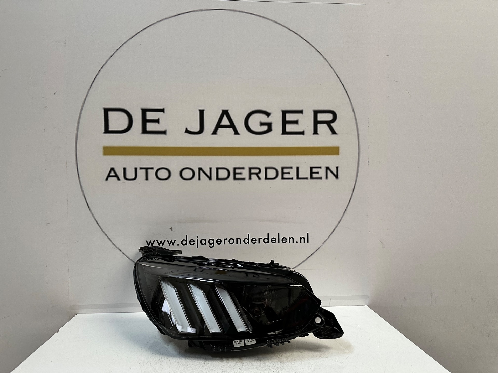 PEUGEOT 208 II 2008 II VOL LED KOPLAMP RECHTS 9841641980