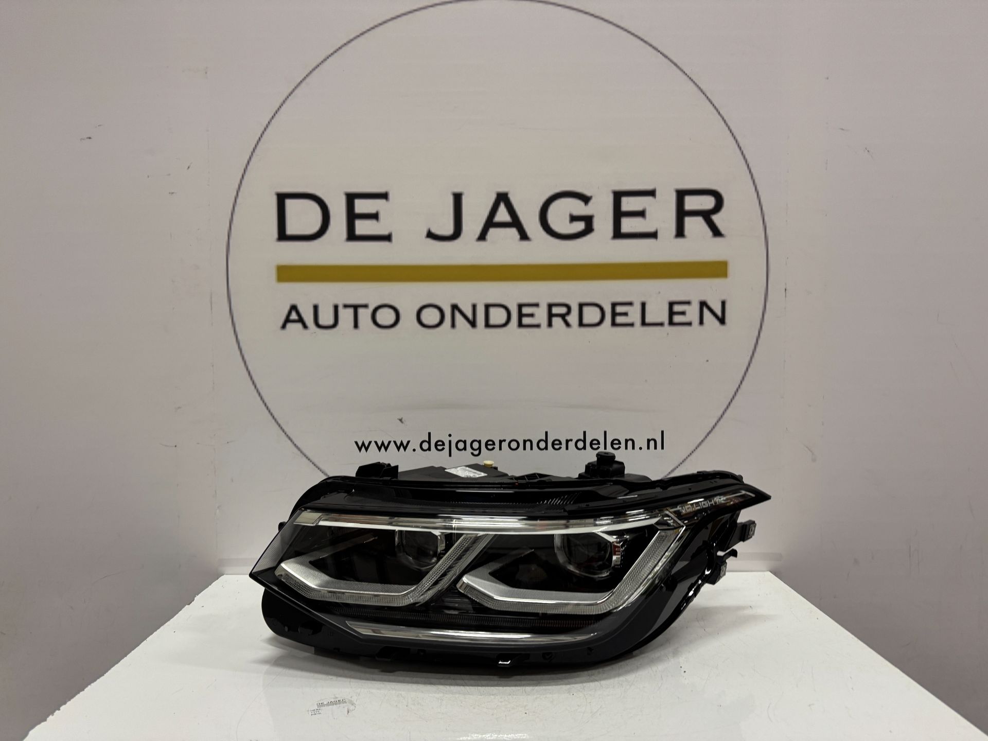 VOLKSWAGEN VW TIGUAN 5NA FACELIFT HEADLIGHT FUL LED 5NB941081G