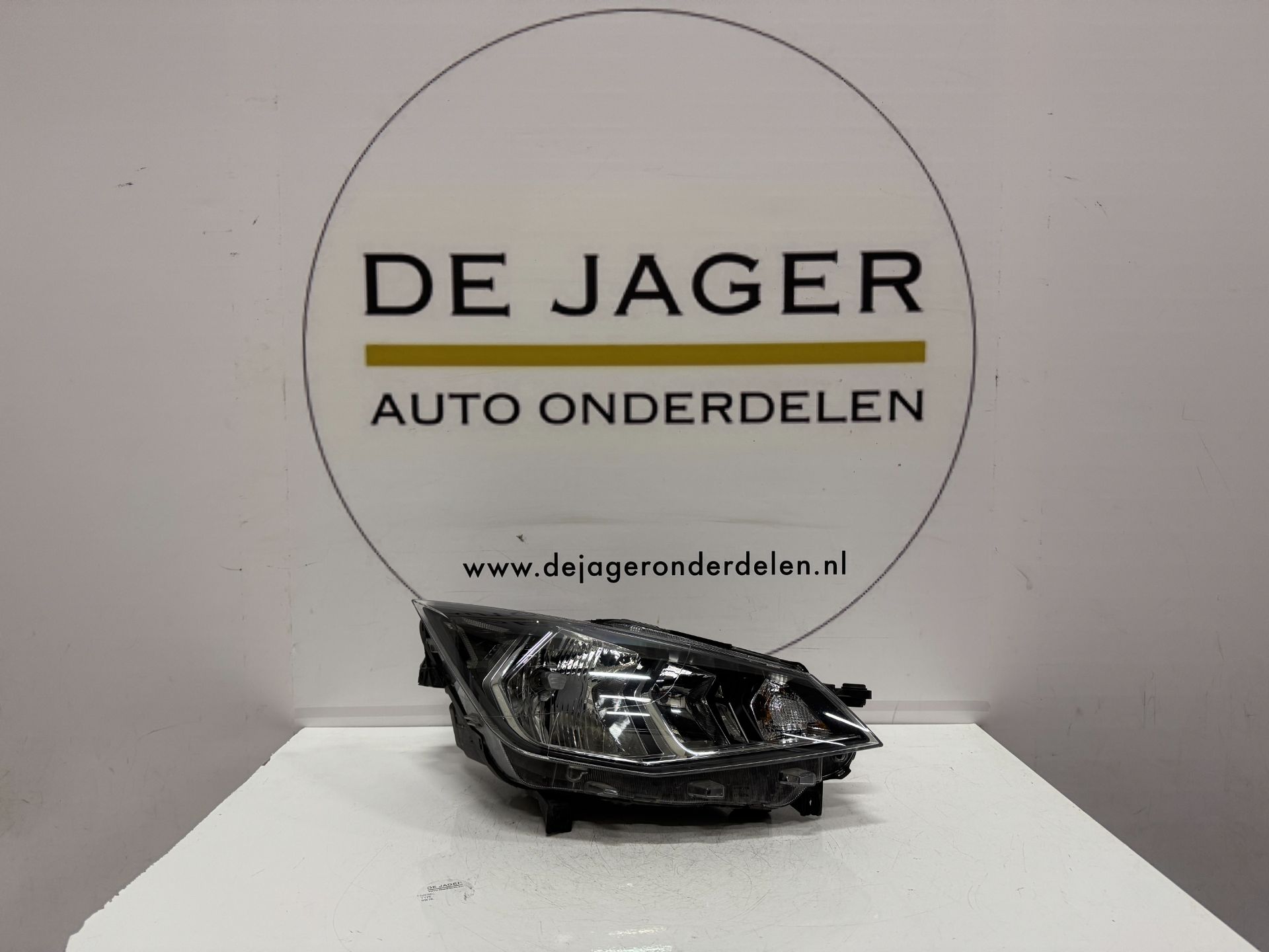 SEAT IBIZA ARONA KOPLAMP H7 LED RECHTS 6F1941016B