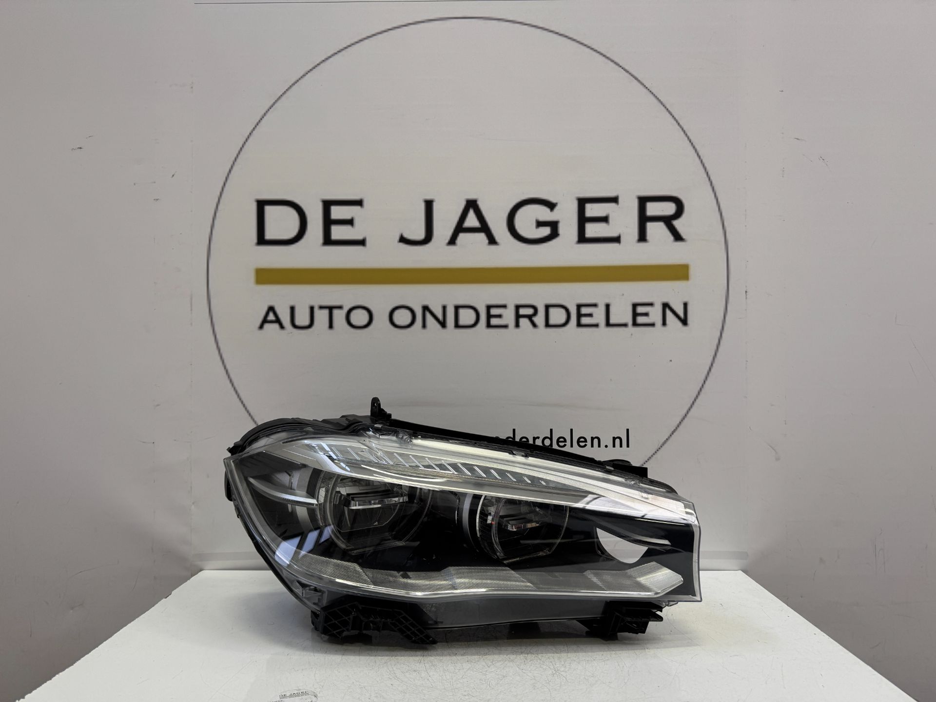 BMW X5 F15 X6 F16 ADAPTIVE LED KOPLAMP RECHTS 7290066 AI06