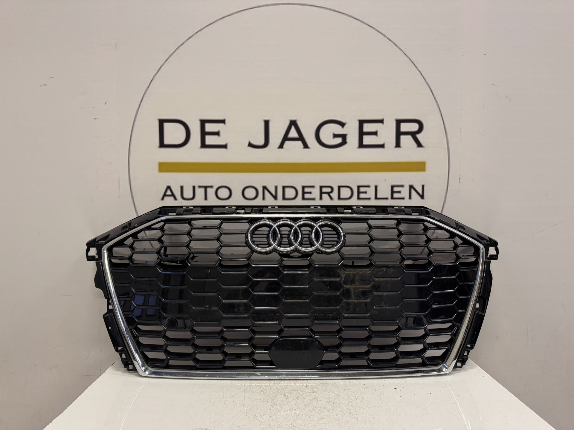 AUDI A3 8Y GRIL GRILLE ORIGINEEL 8Y0853651A 2019-