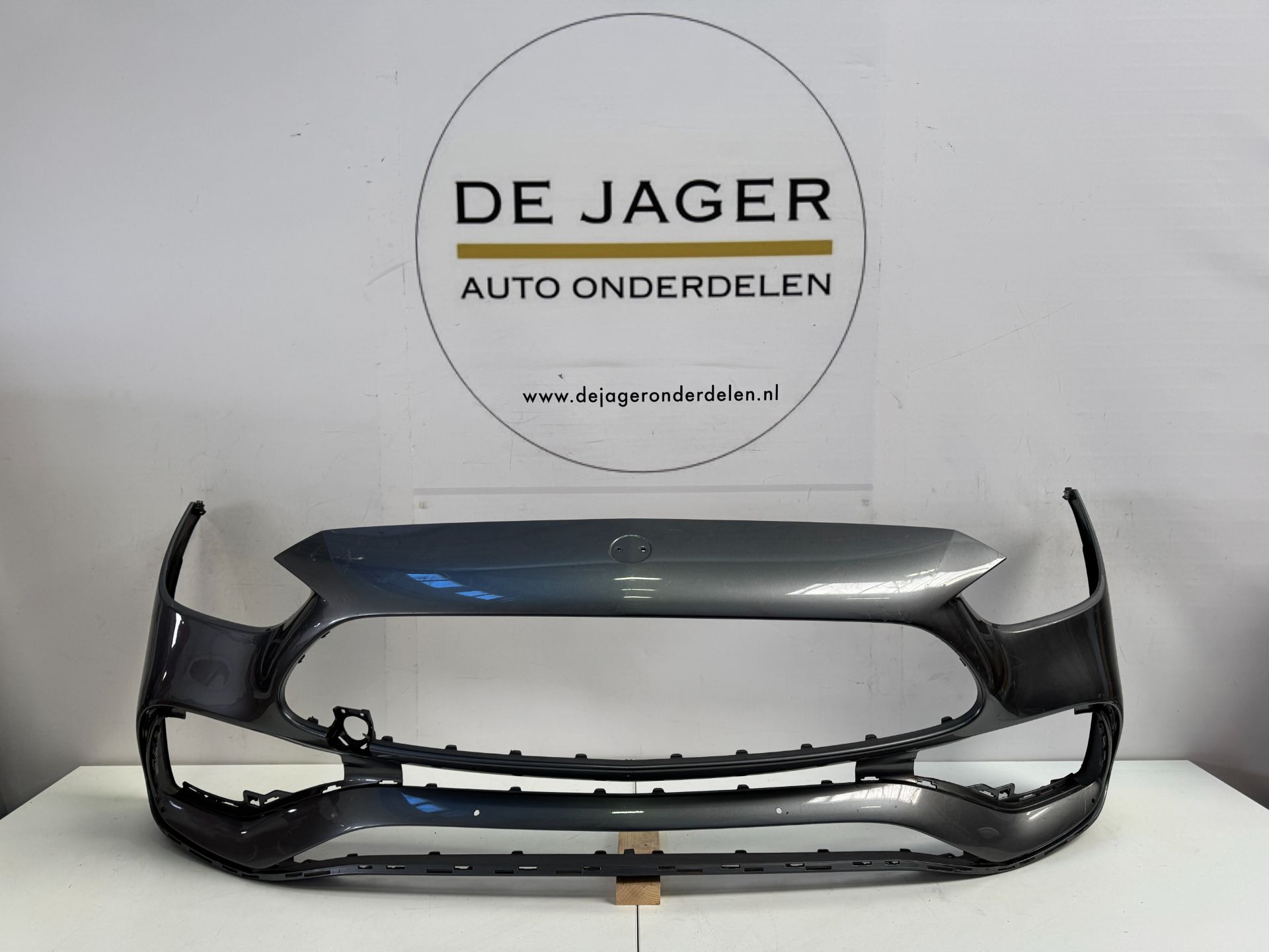 MB C KLASSE W206 AMG VOORBUMPER BUMPER PDC A2068808401 2021-