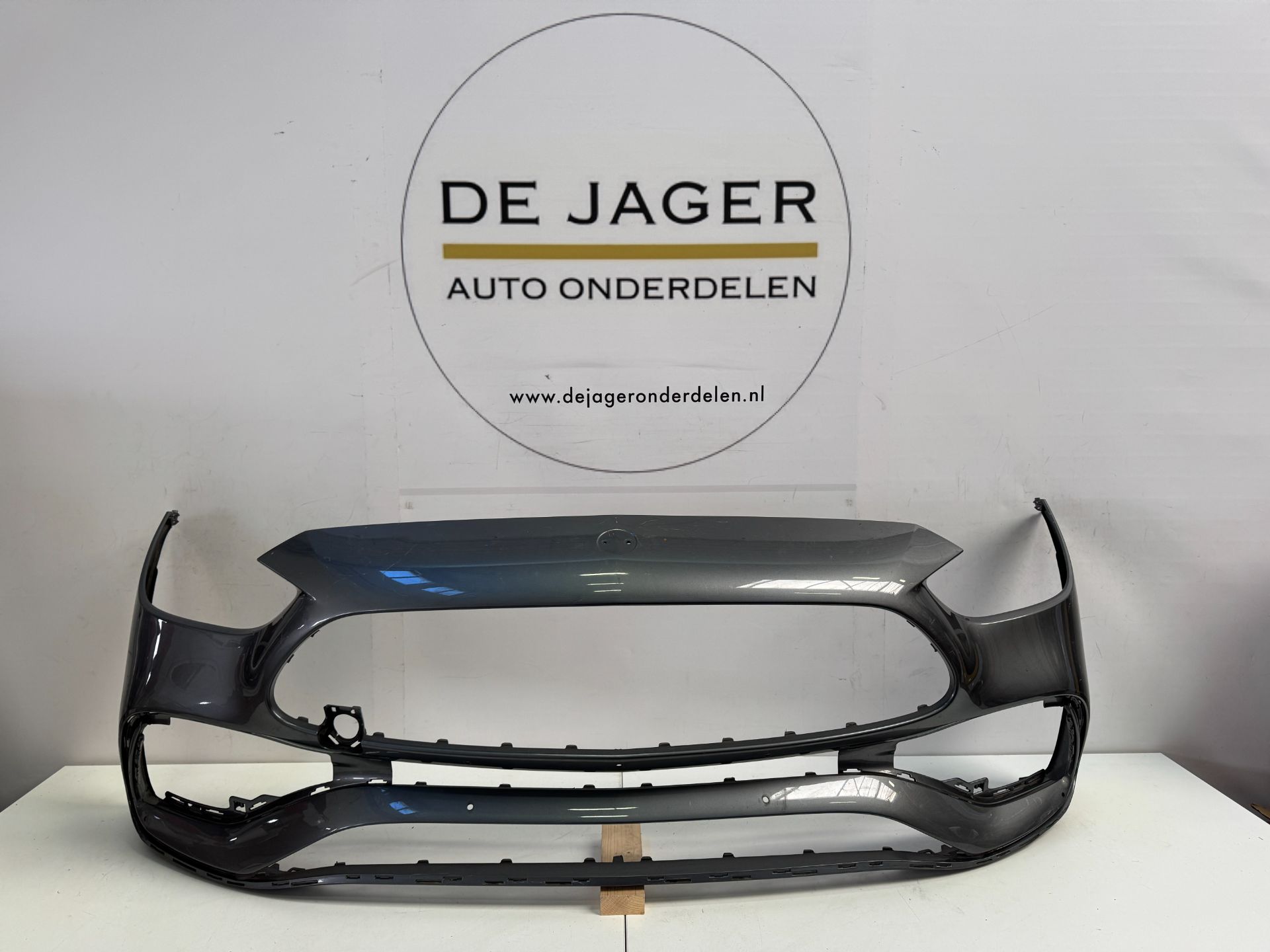 MB C KLASSE W206 AMG VOORBUMPER BUMPER PDC A2068858401 2021-
