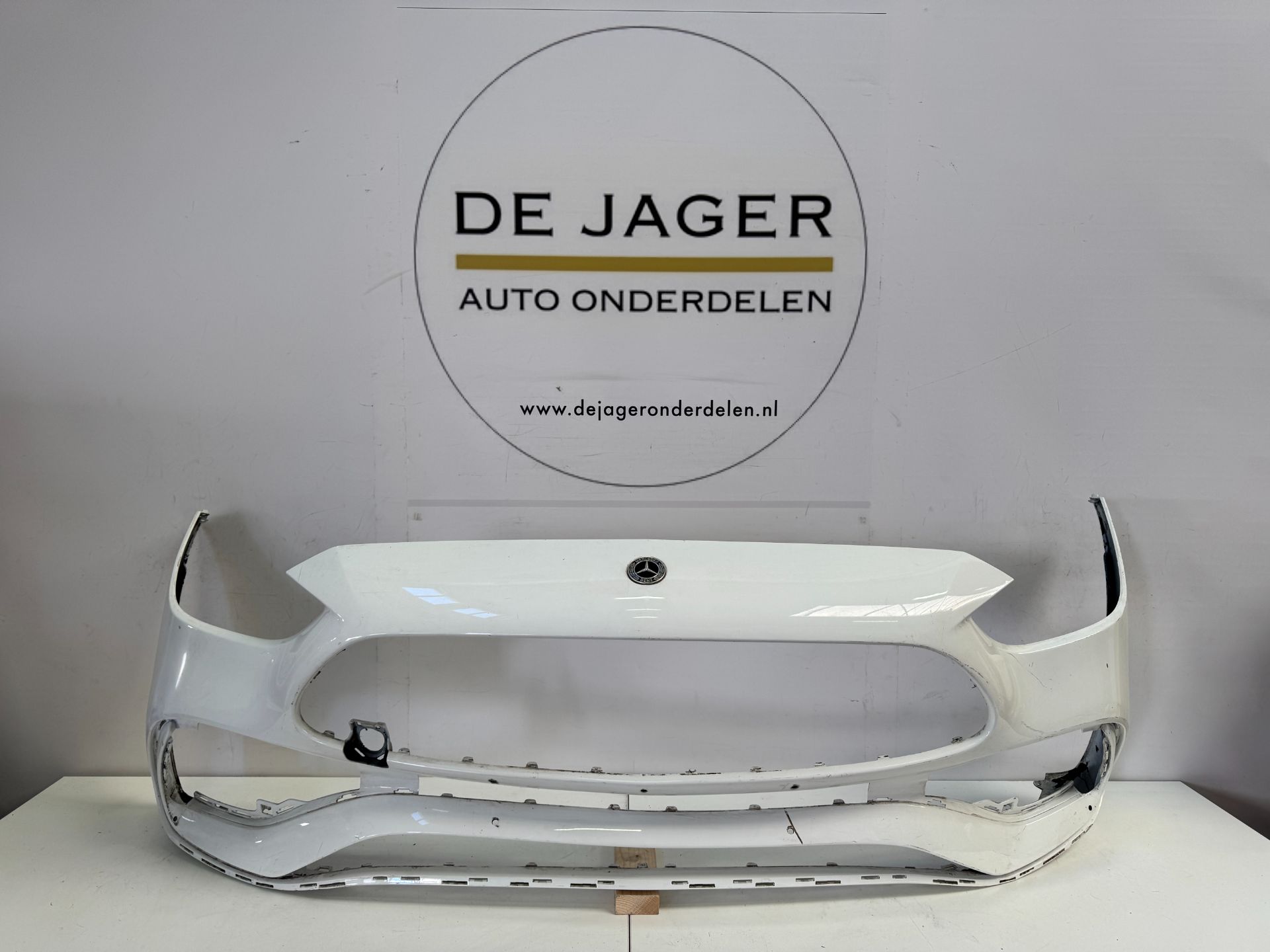 MB C KLASSE W206 AMG VOORBUMPER BUMPER PDC A2068858401 2021-