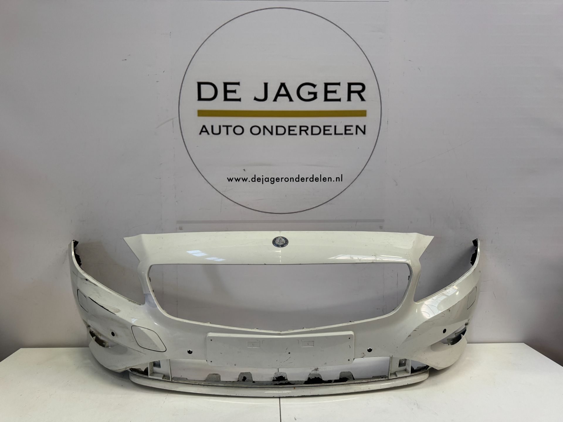 MERCEDES A KLASSE W176 VOORBUMPER BUMPER 6X PDC A1768850025