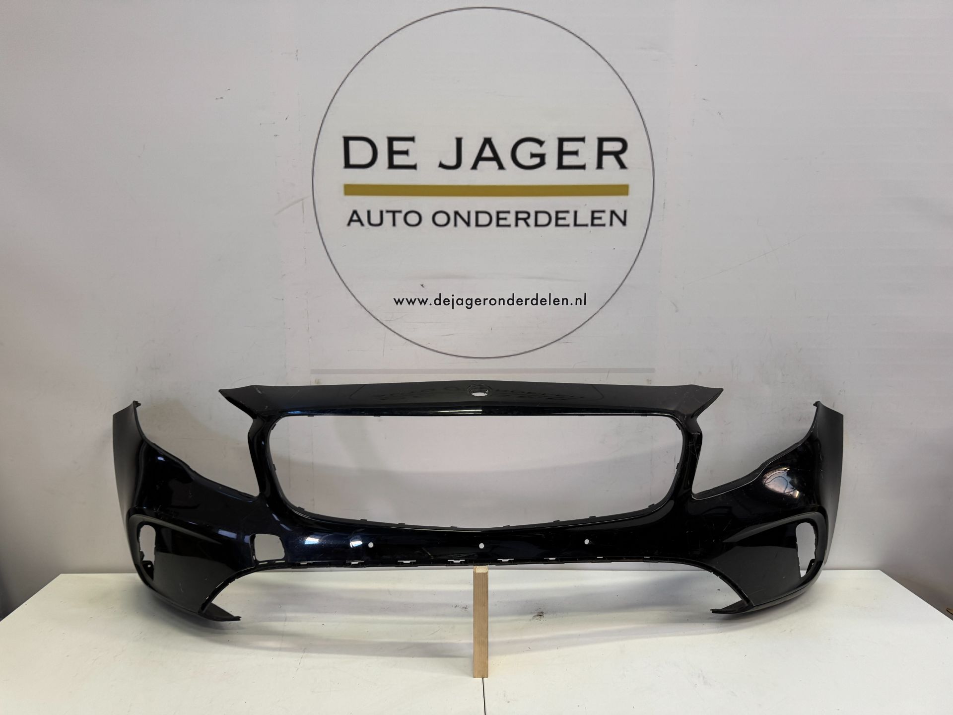 MERCEDES GLA W156 FACELIFT VOORBUMPER BUMPER A1568807300