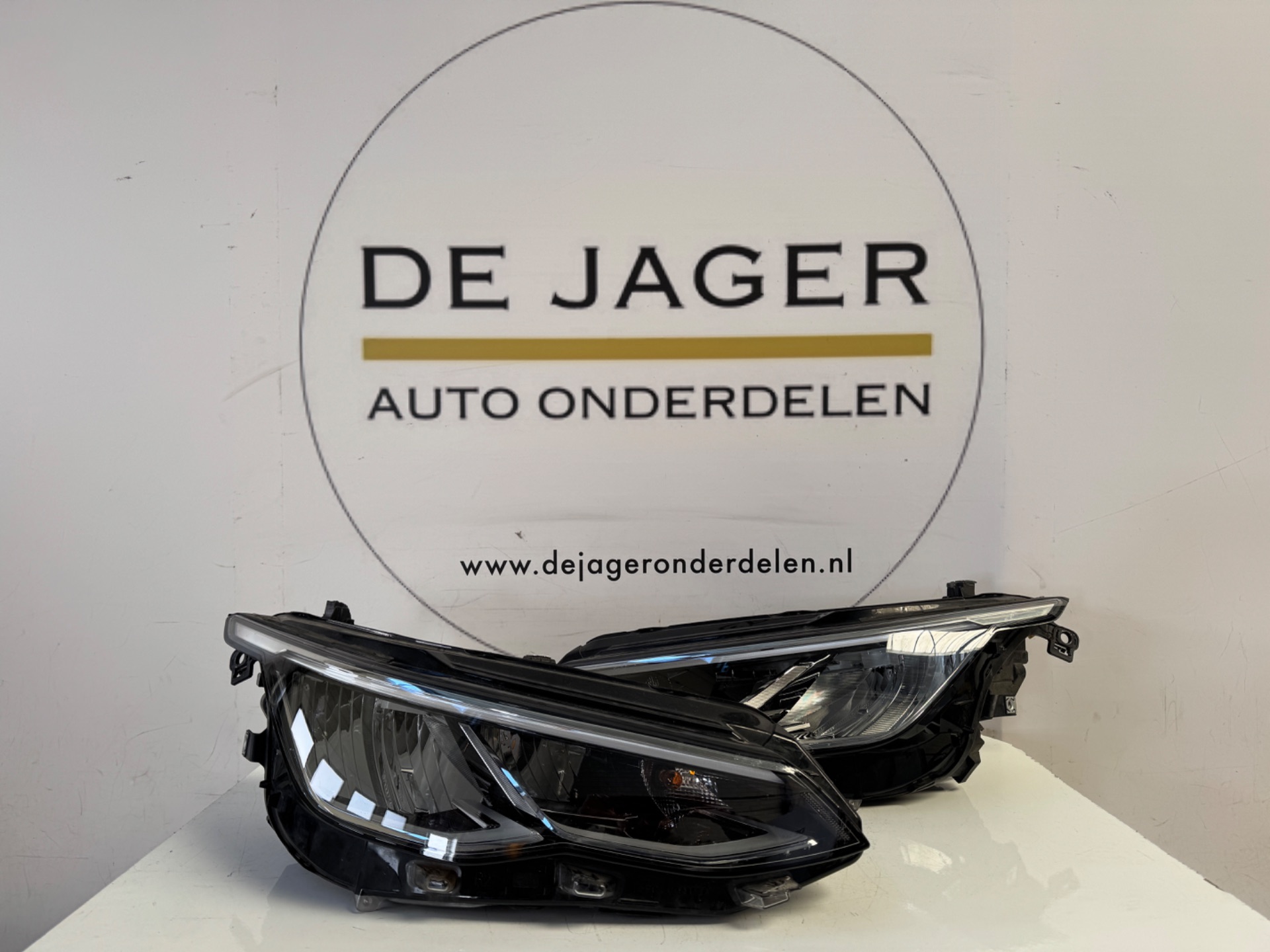 VW GOLF 8 LED HEADLIGHTS RIGHT LEFT 5H1941005 5H1941006