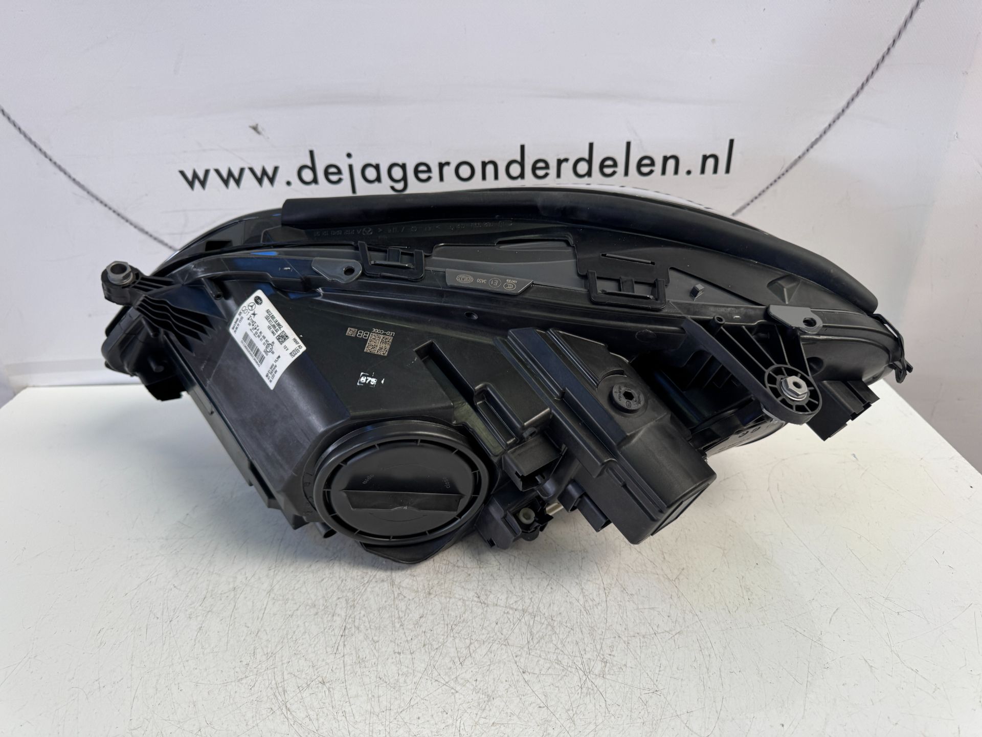 3_6825ec12834baed9153bb522.jpeg
